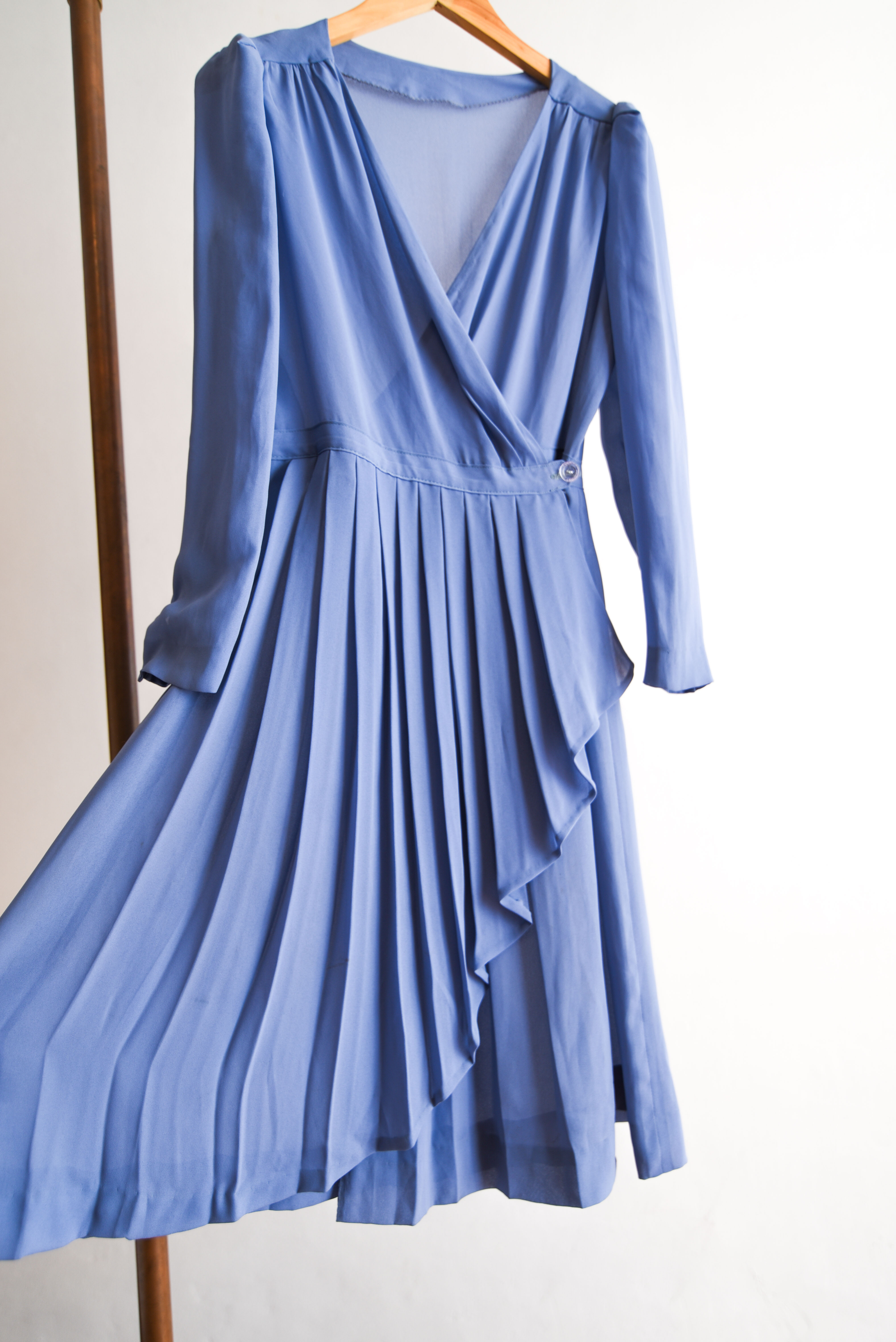 Vestido vintage celeste plisado