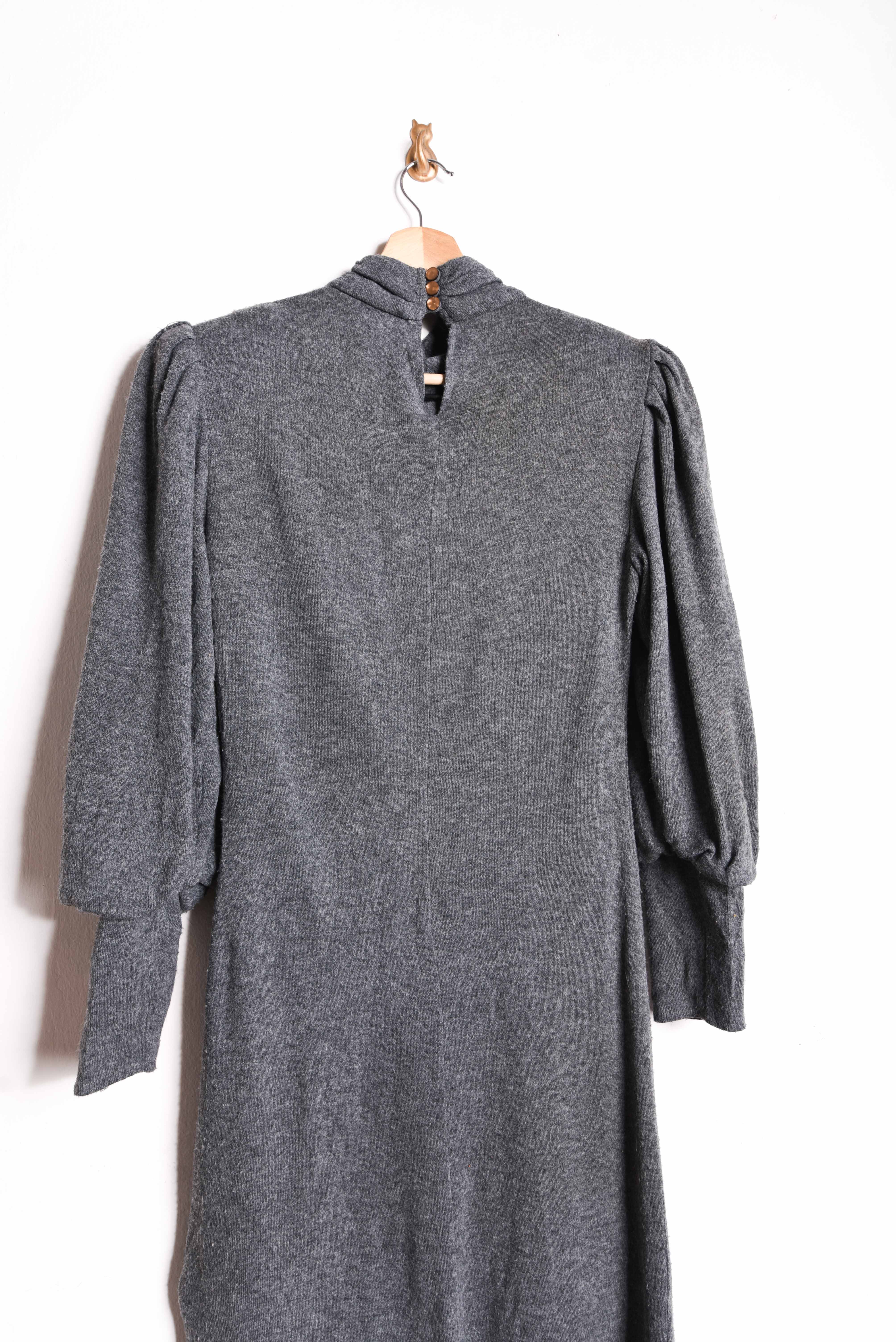 Vestido tejido gris 80s