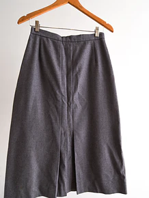 Falda lana gris plisada