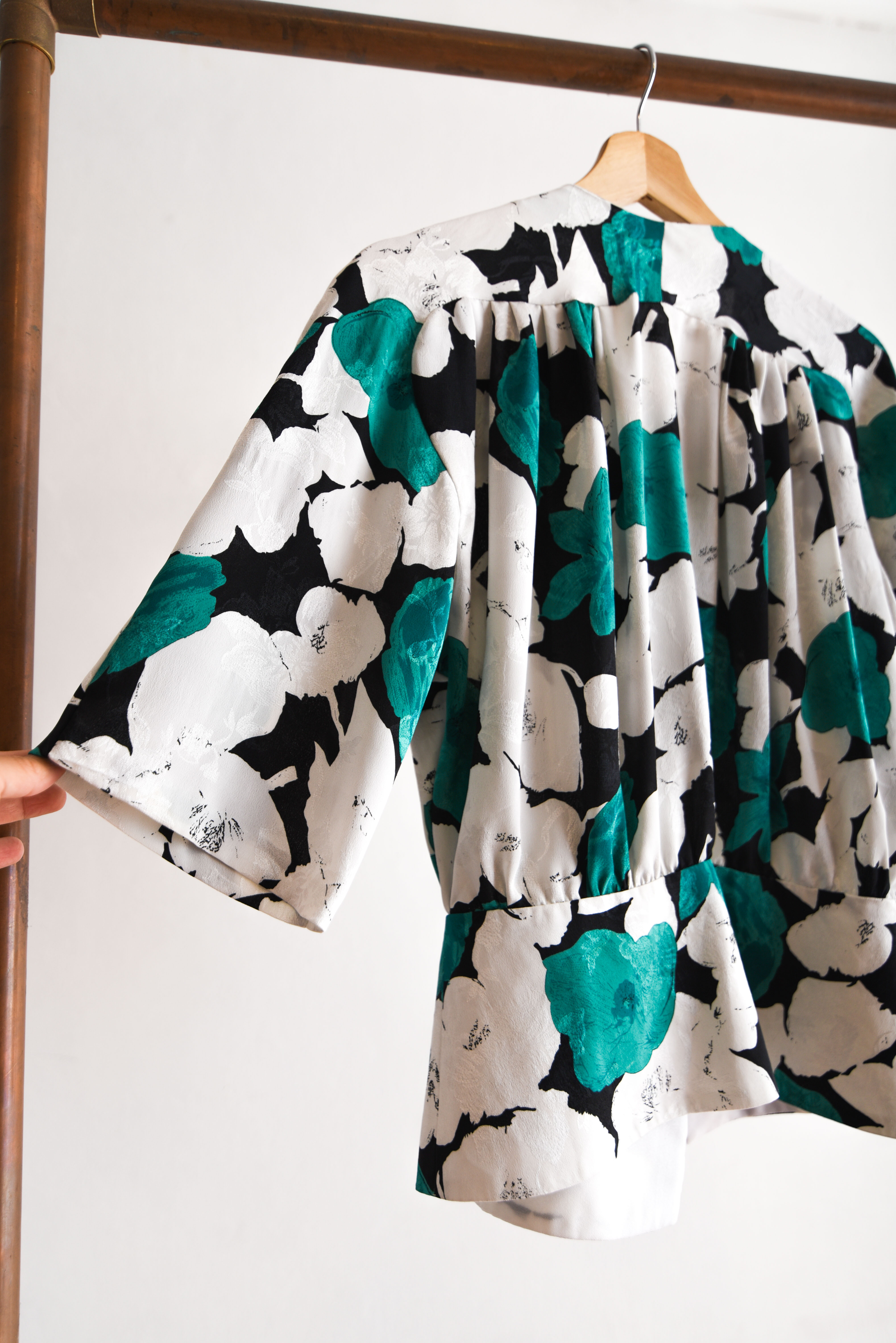 Blusa floral b&w turquesa