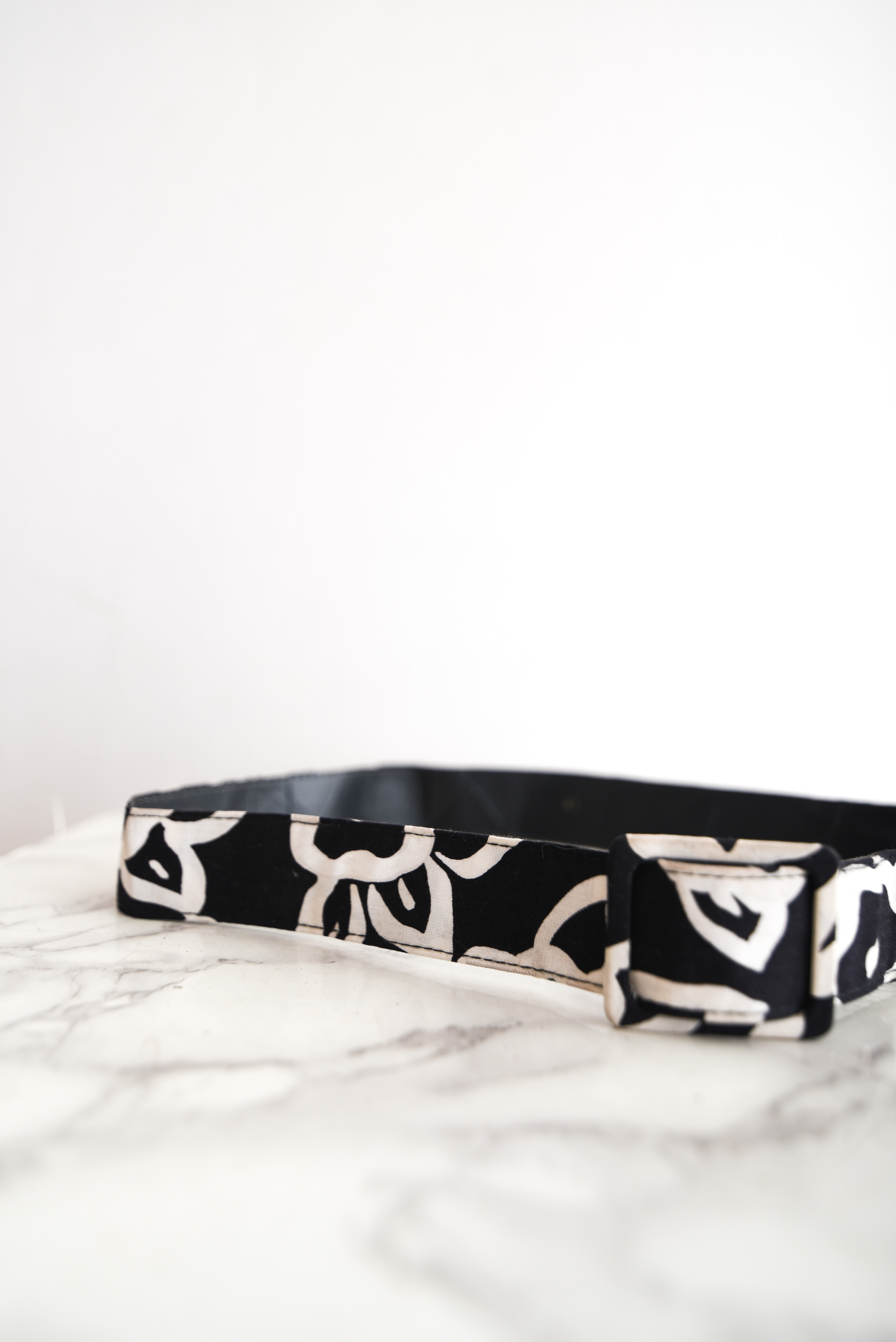 Cinturón b&w flores