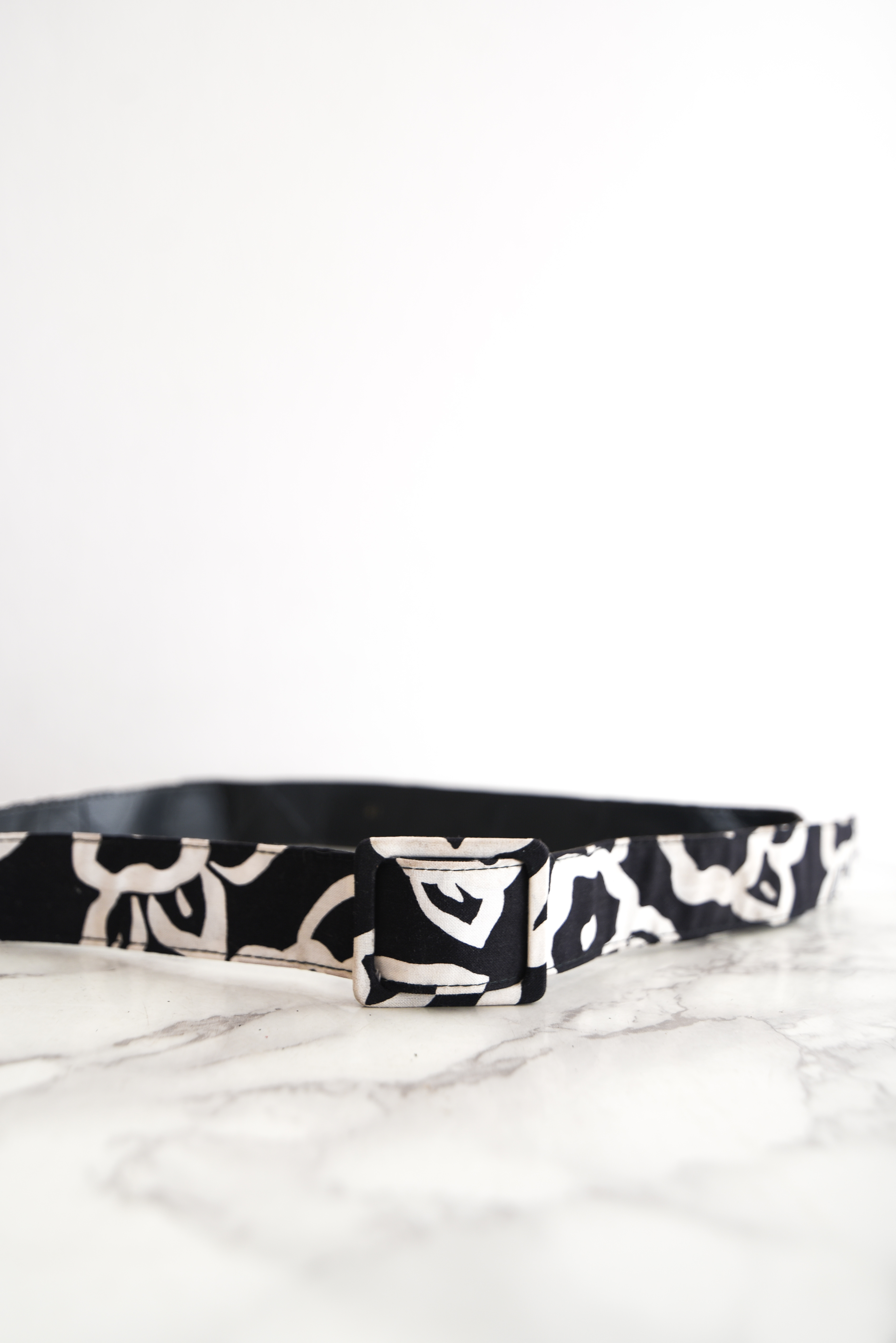 Cinturón b&w flores