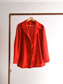 Blazer rojo delgado botones