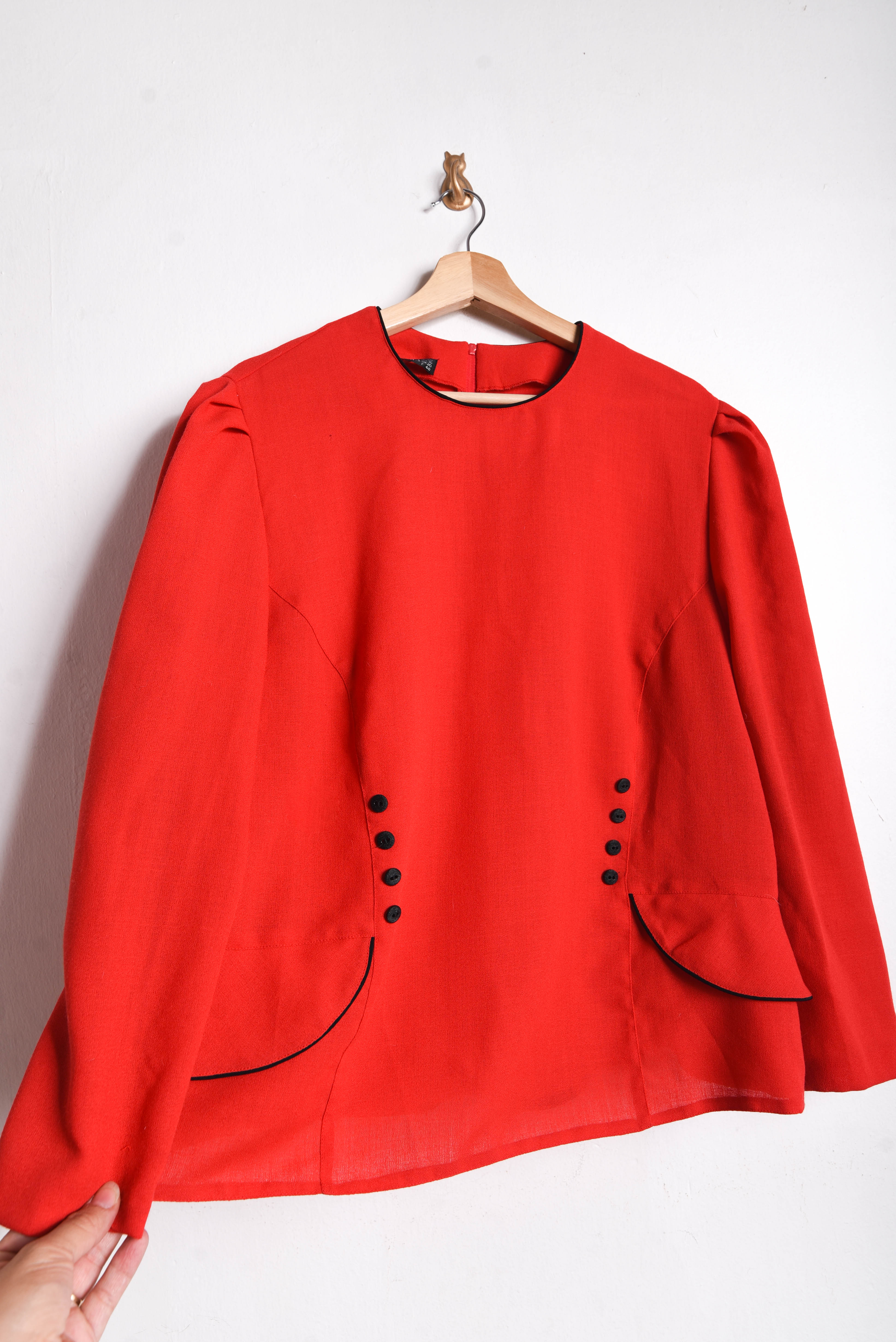 Blusa roja peplum botones