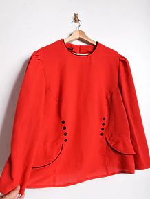 Blusa roja peplum botones