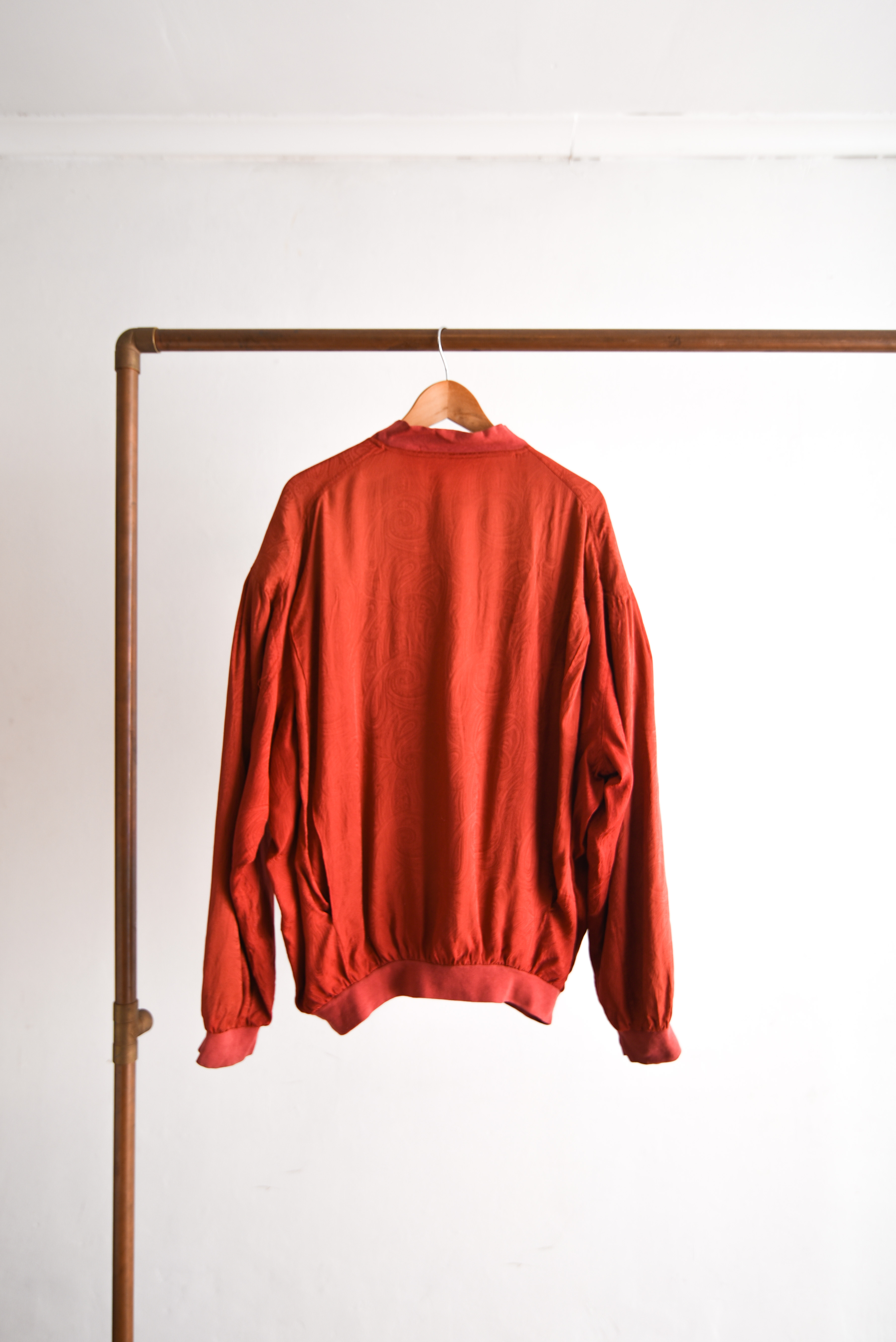 Bomber jacket roja seda vintage 90s