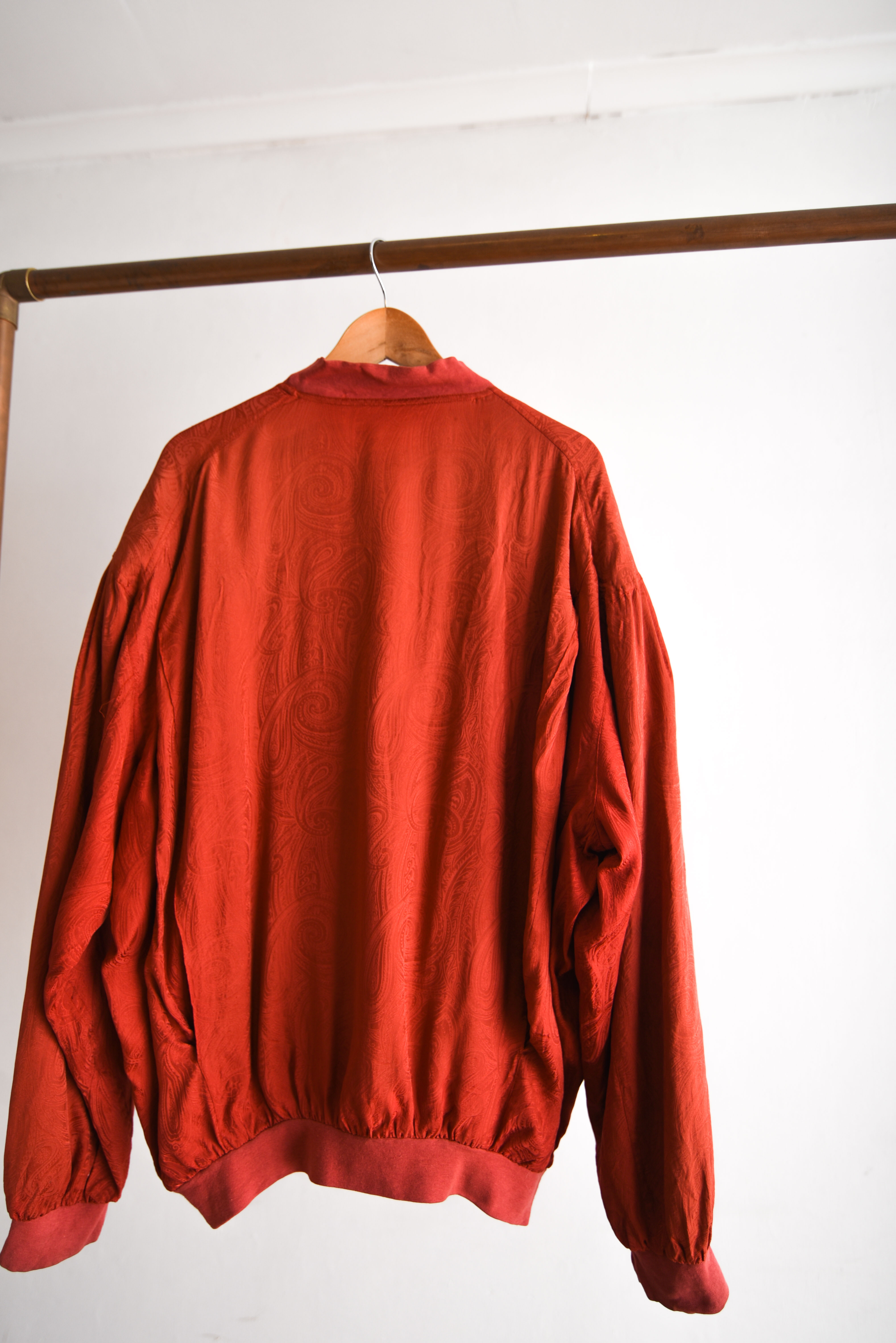 Bomber jacket roja seda vintage 90s