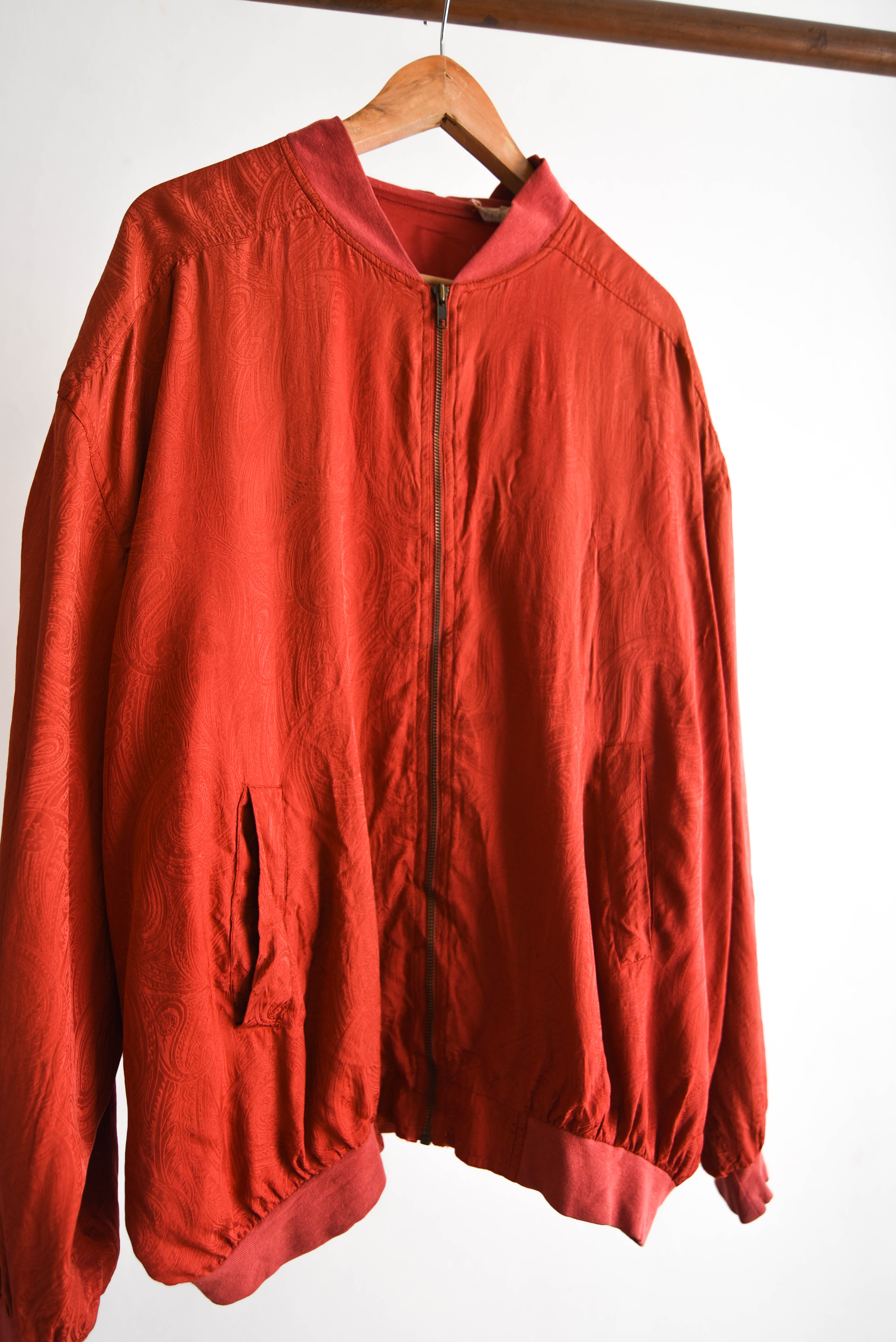 Bomber jacket roja seda vintage 90s