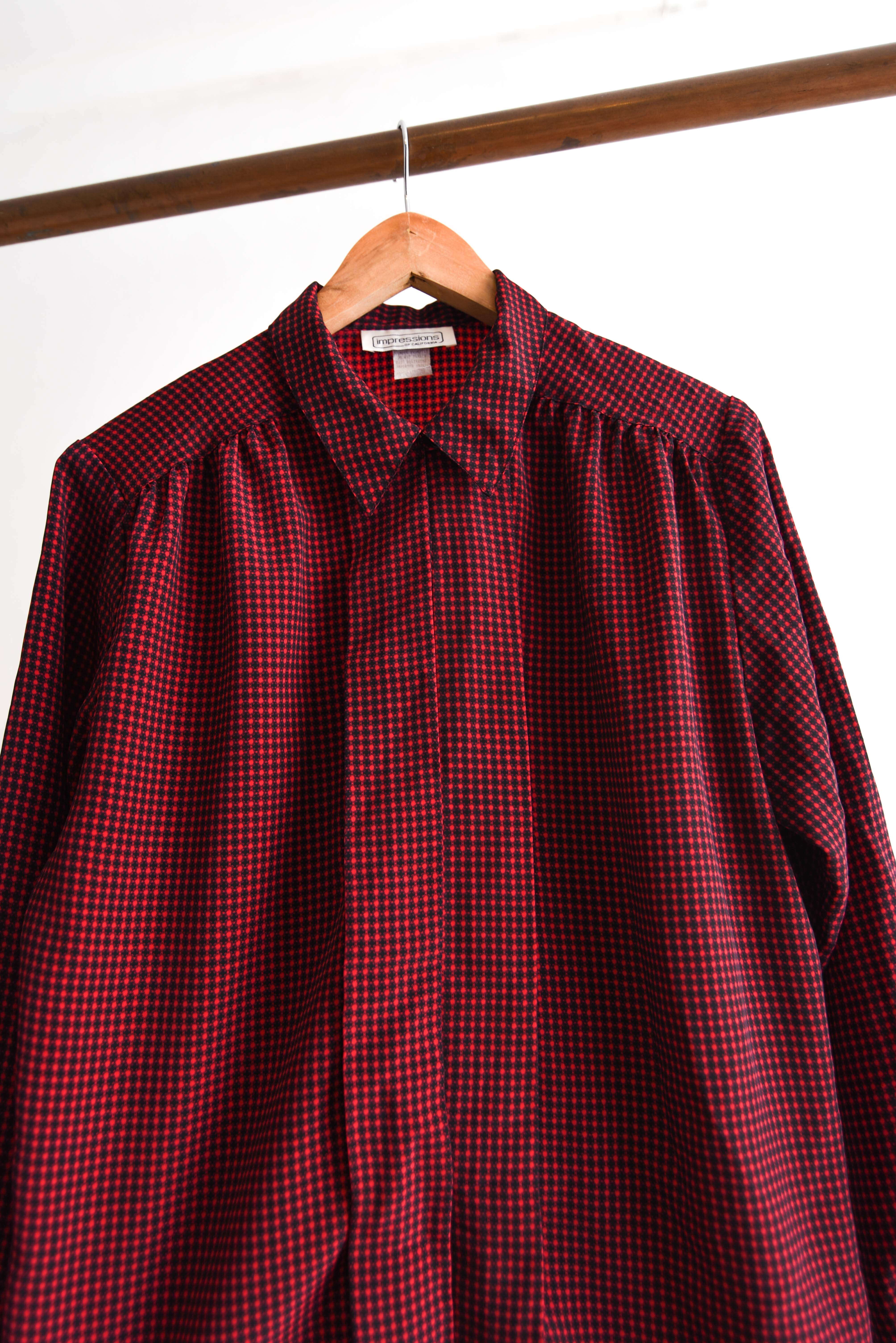 Blusa vintage burdeo dots
