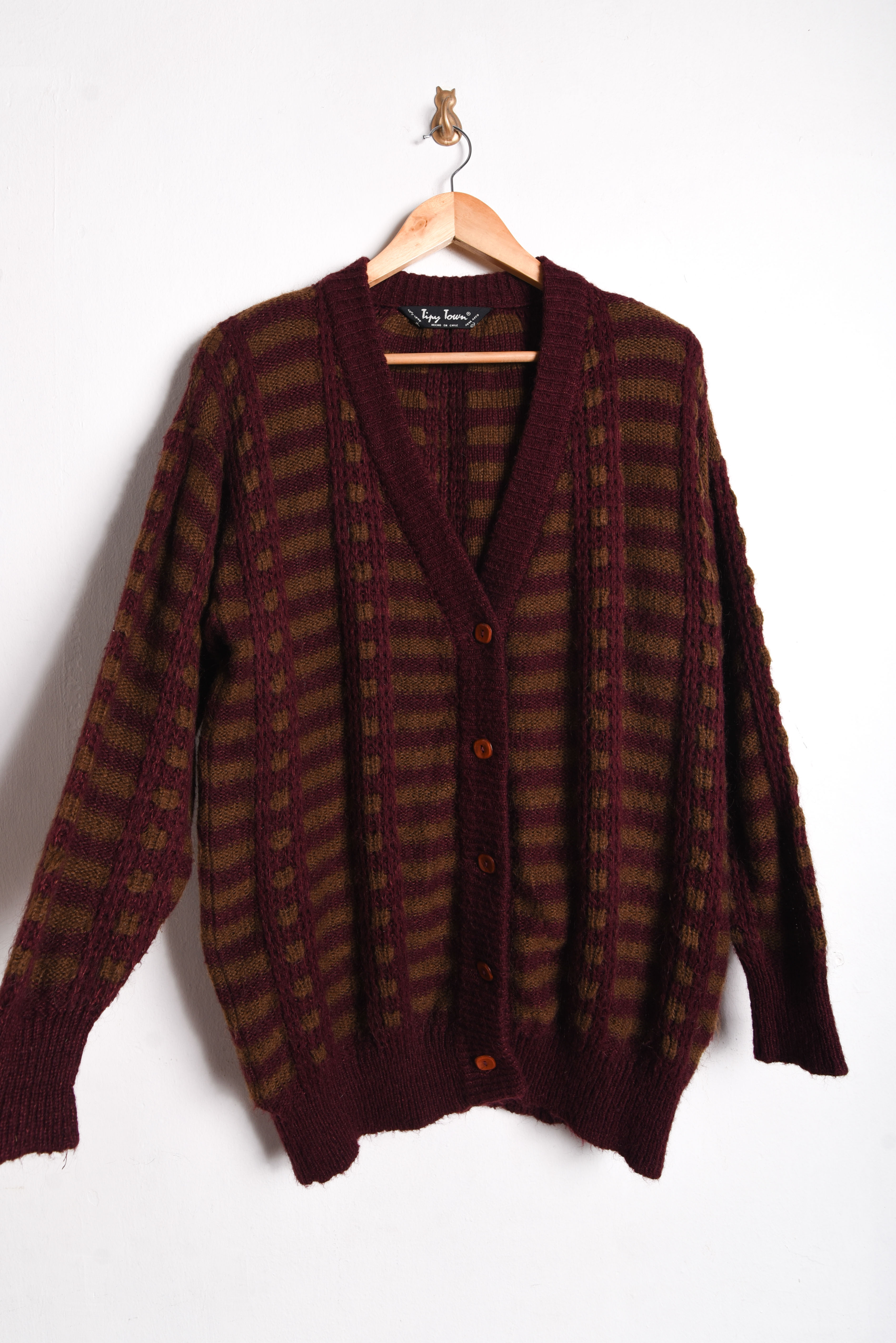 Cardigan vintage burdeo made in Chile