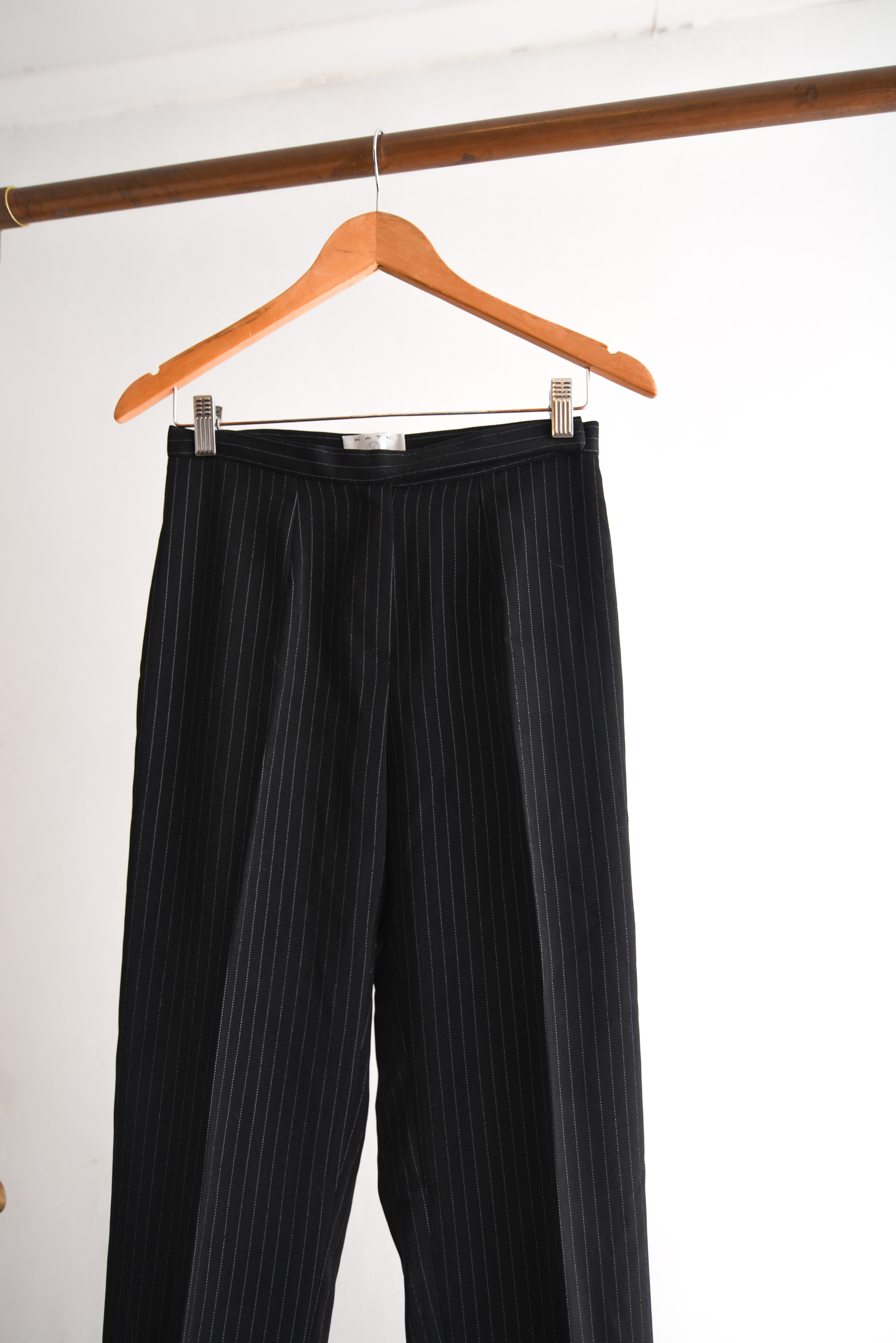 Pantalón negro pinstripe made in Chile