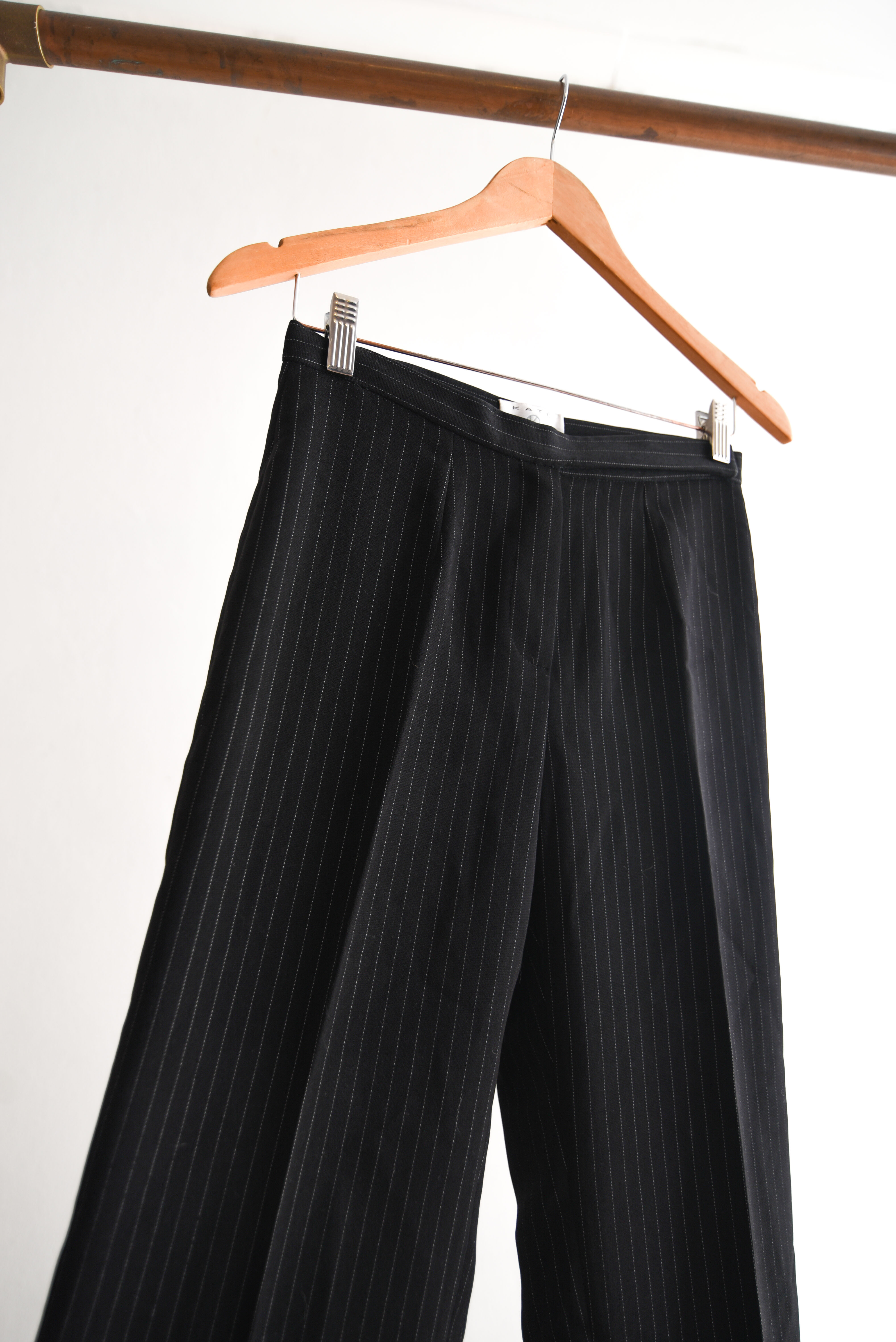 Pantalón negro pinstripe made in Chile