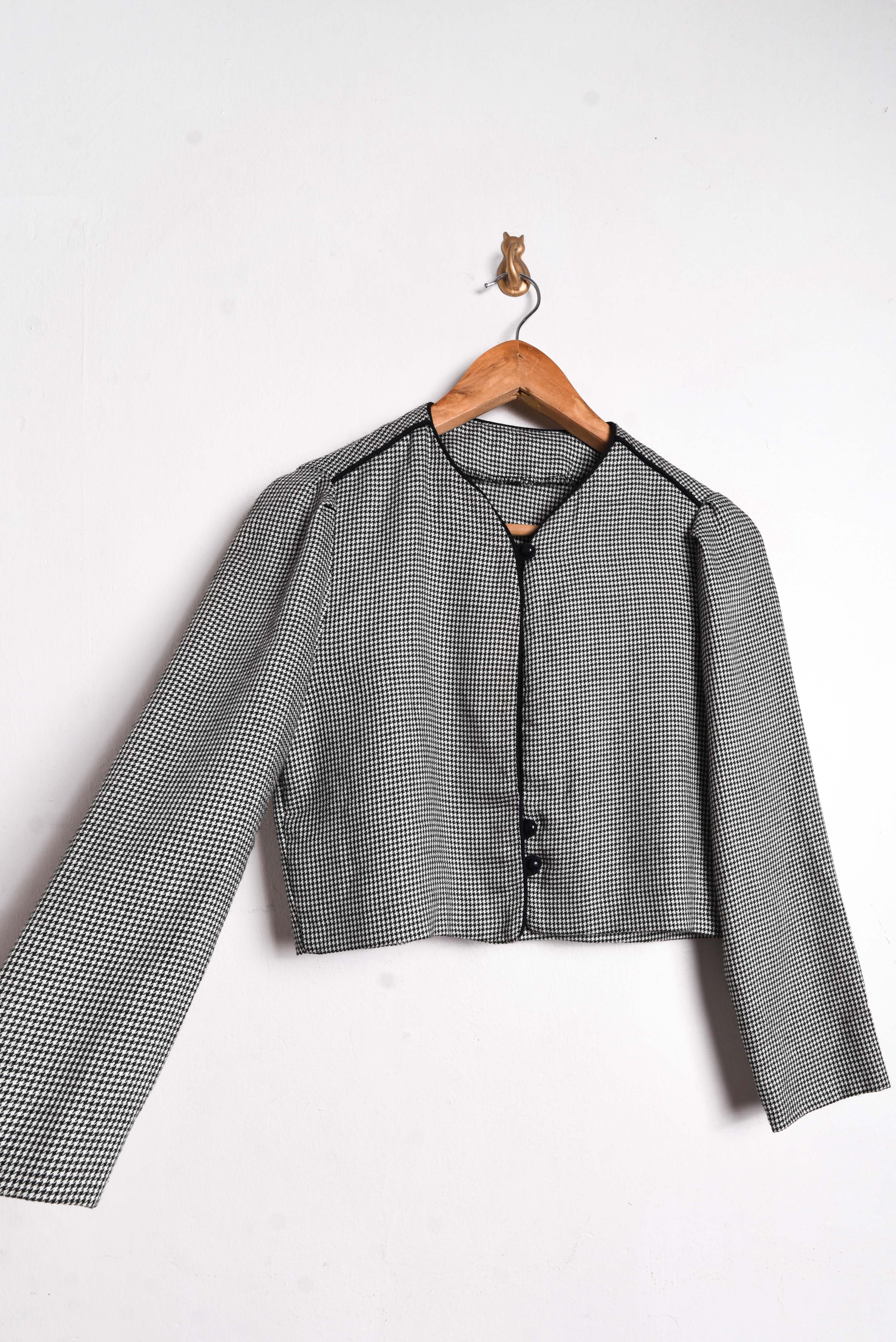 Chaqueta crop pata de gallo