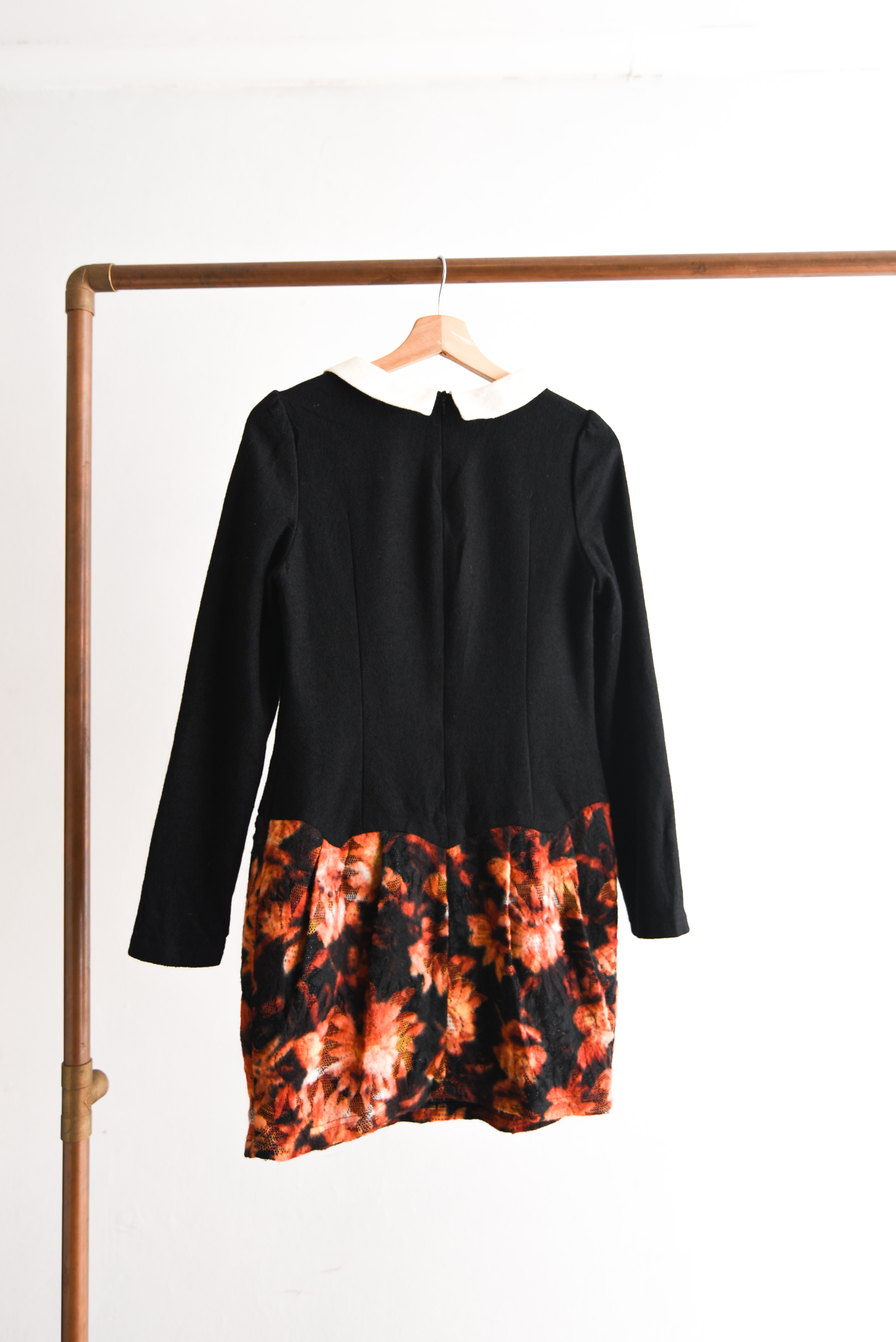 Vestido negro invierno cuellito