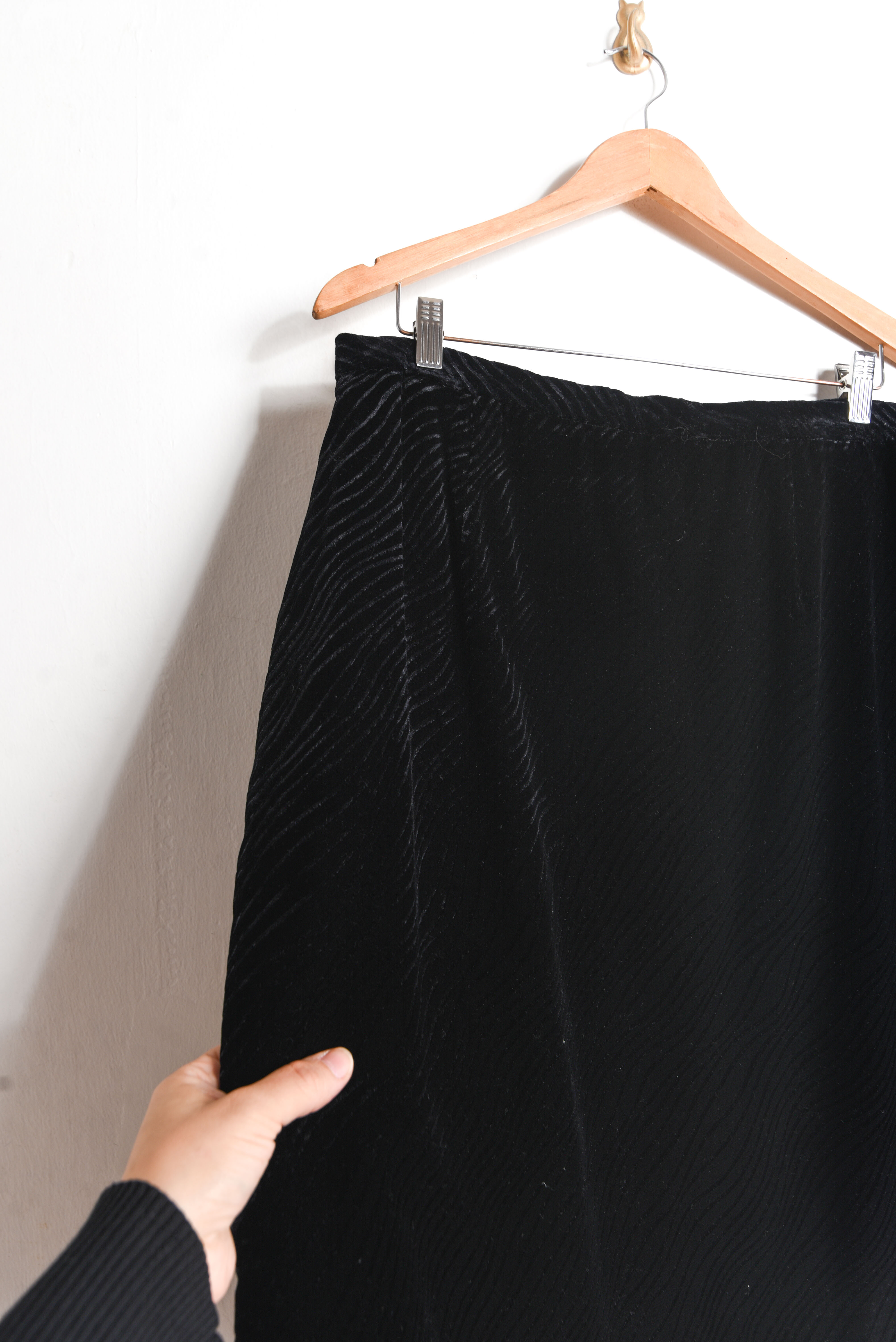 Falda negra vintage velvet wavy