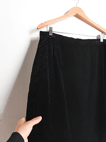 Falda negra vintage velvet wavy