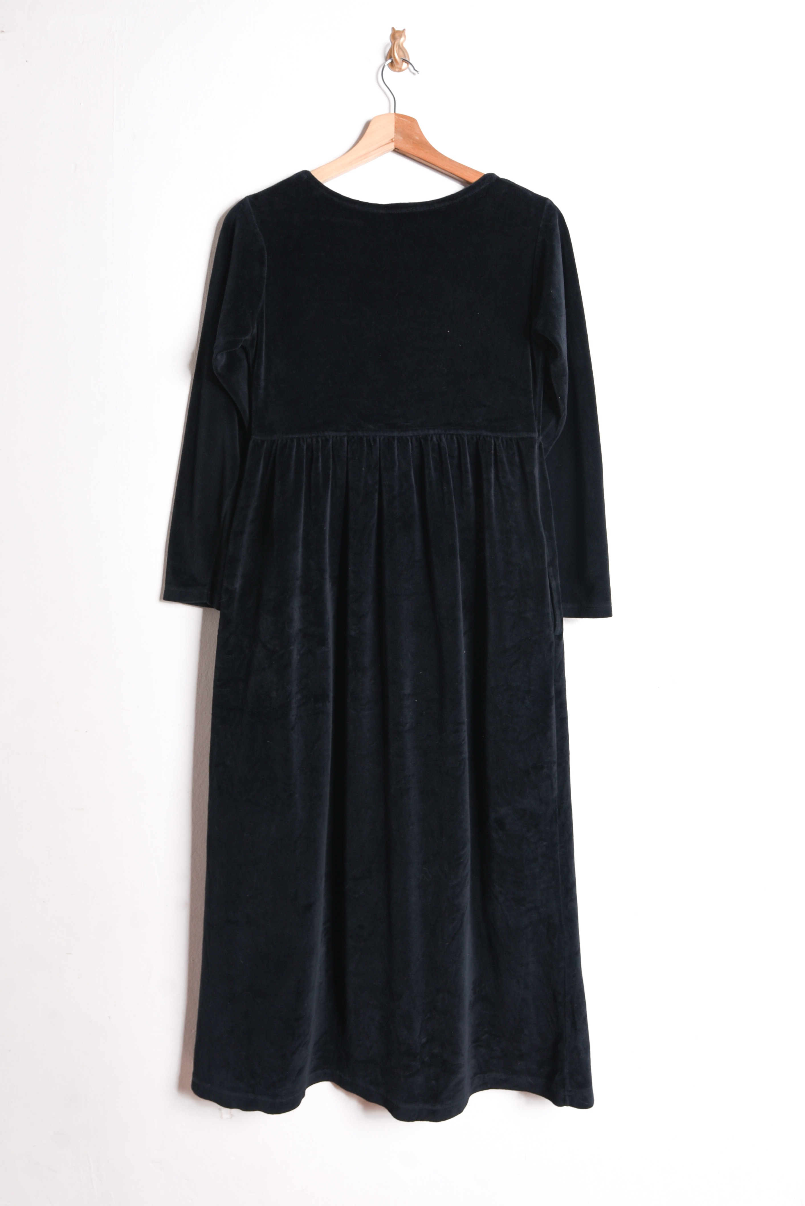 Maxi vestido negro plush 90s