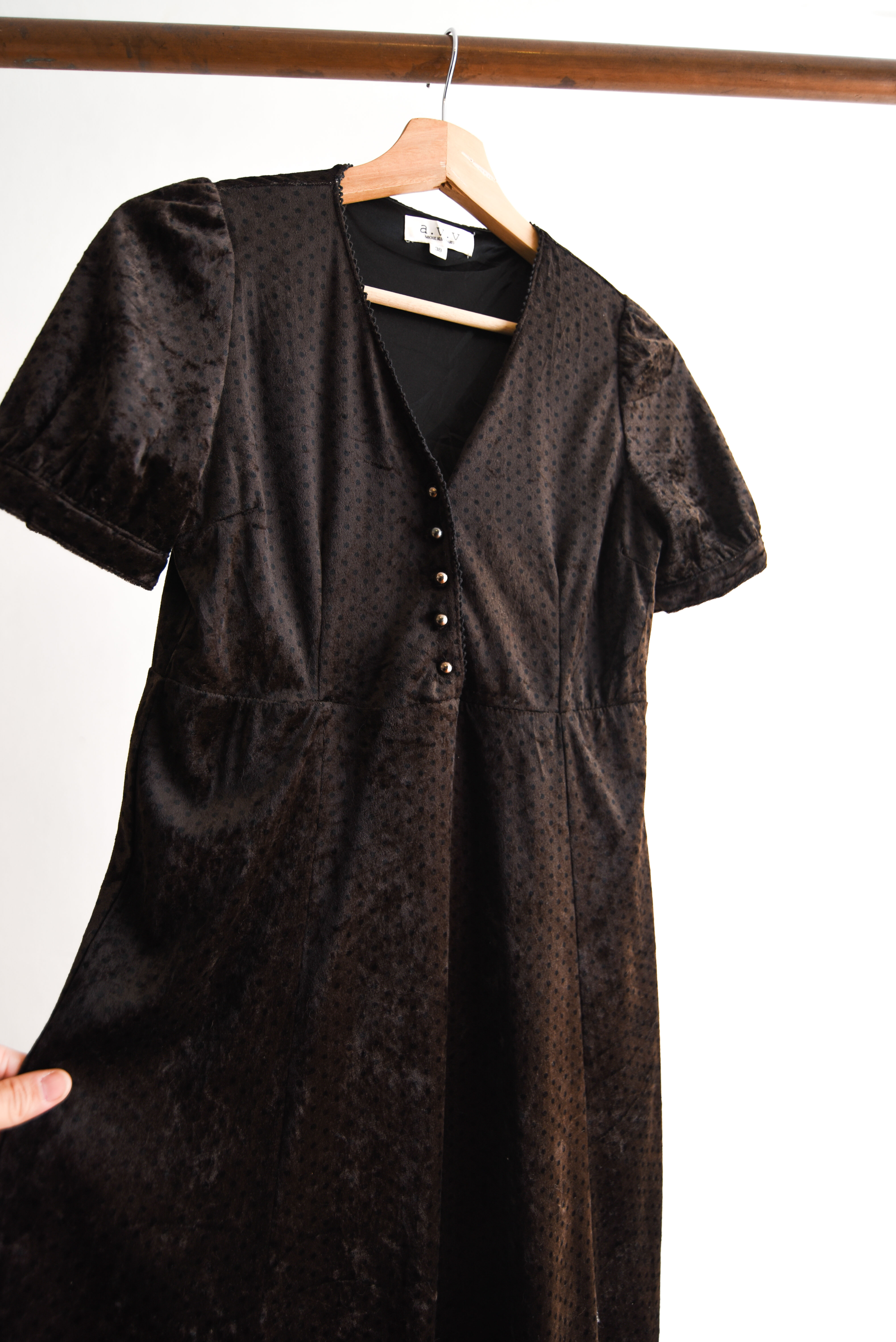 Vestido café dots velvet