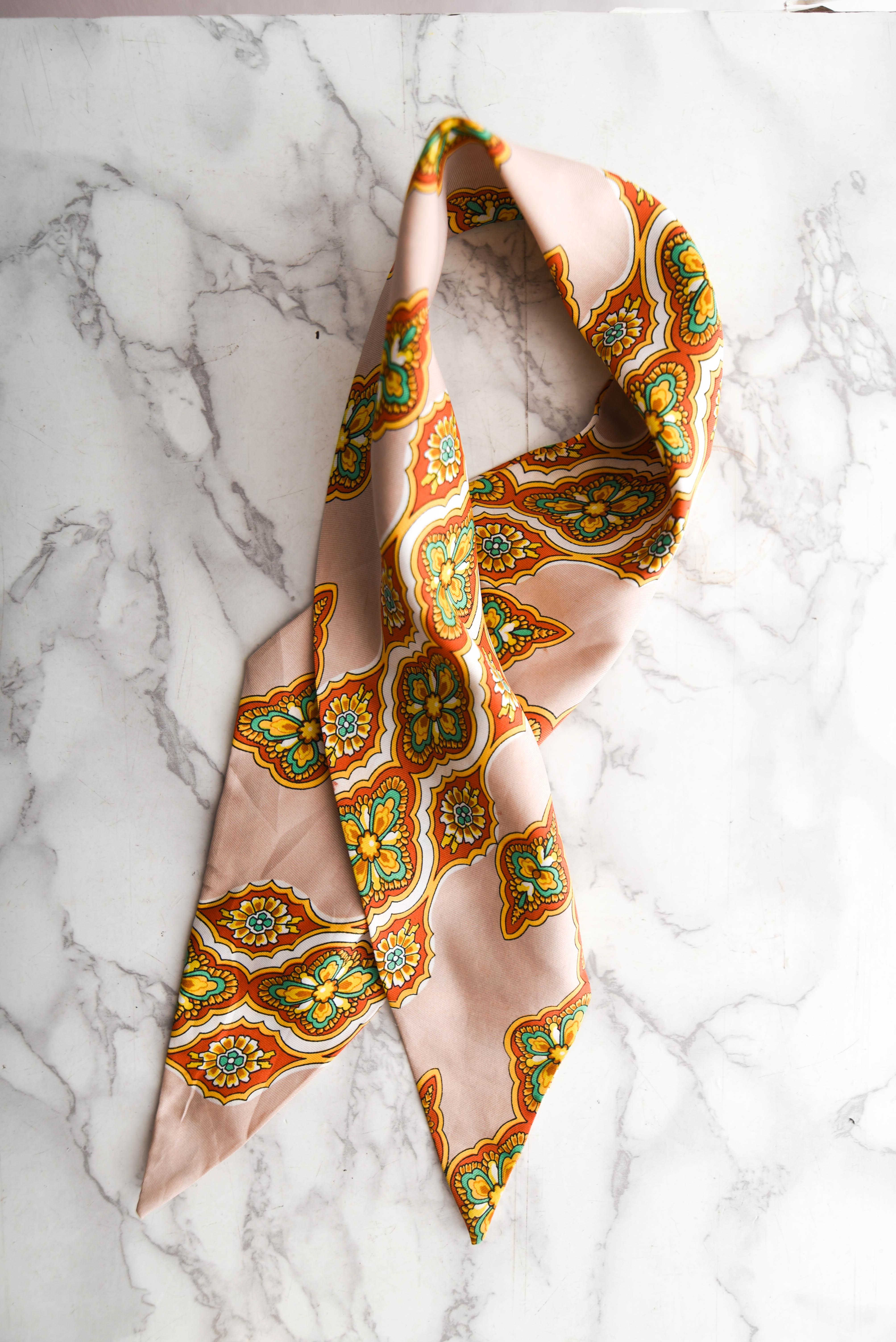 Pañuelo paisley 70s beige