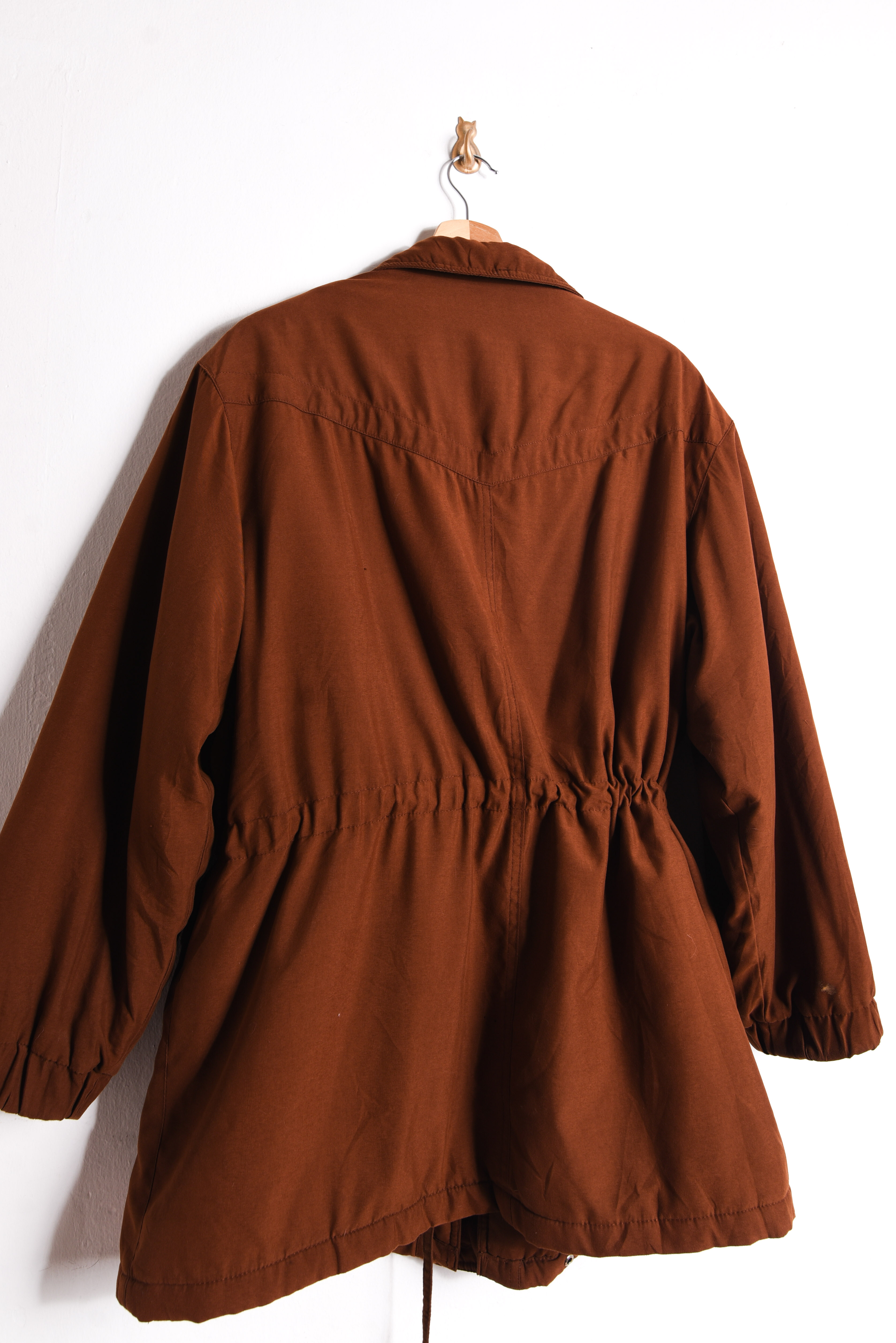 Chaqueta café chocolate acinturada vntg