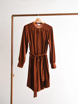 Vestido velvet camisero granate