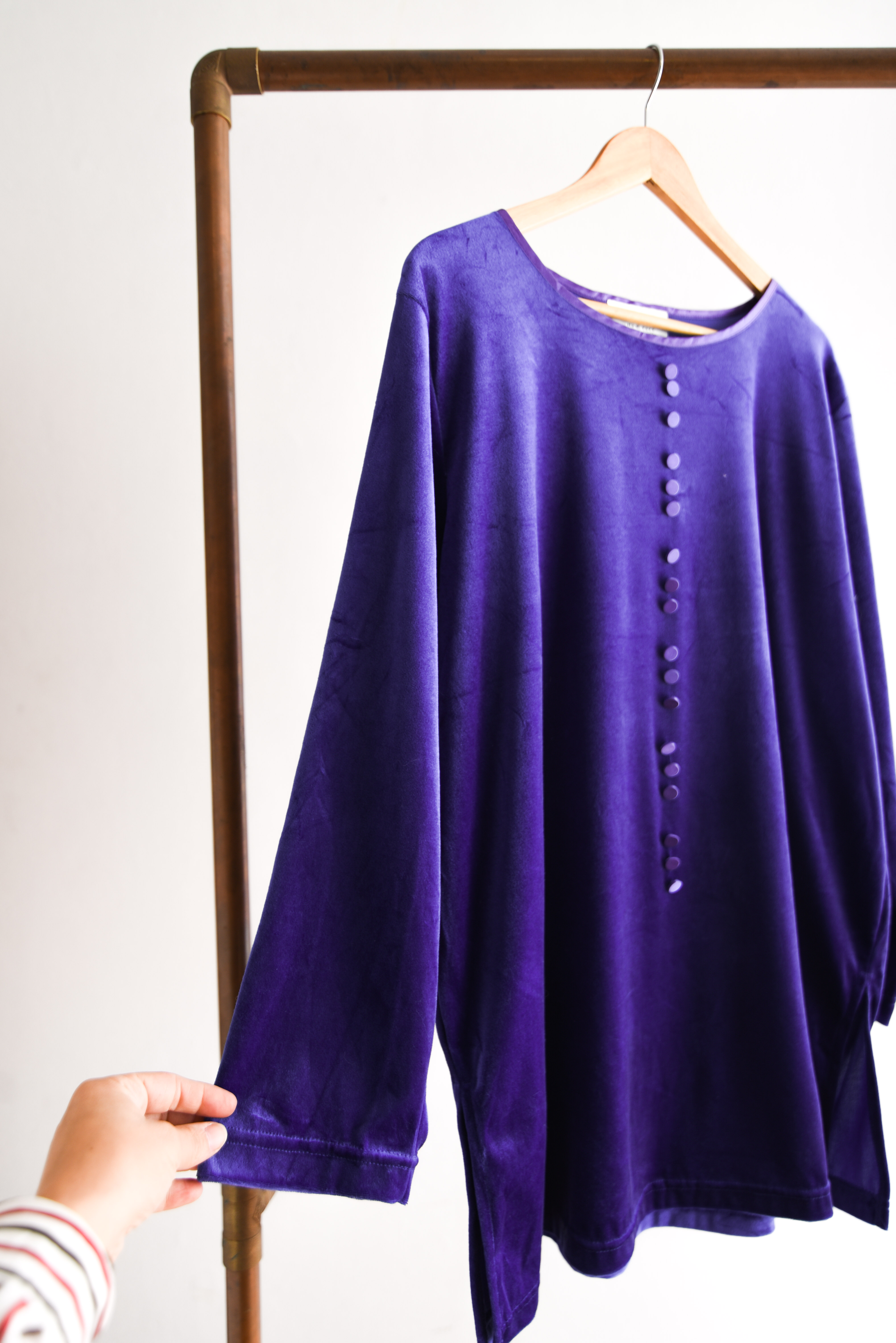 Polerón purple plush botones
