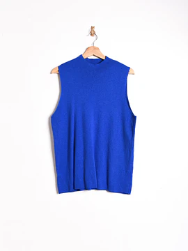 Top azulino cuello alto
