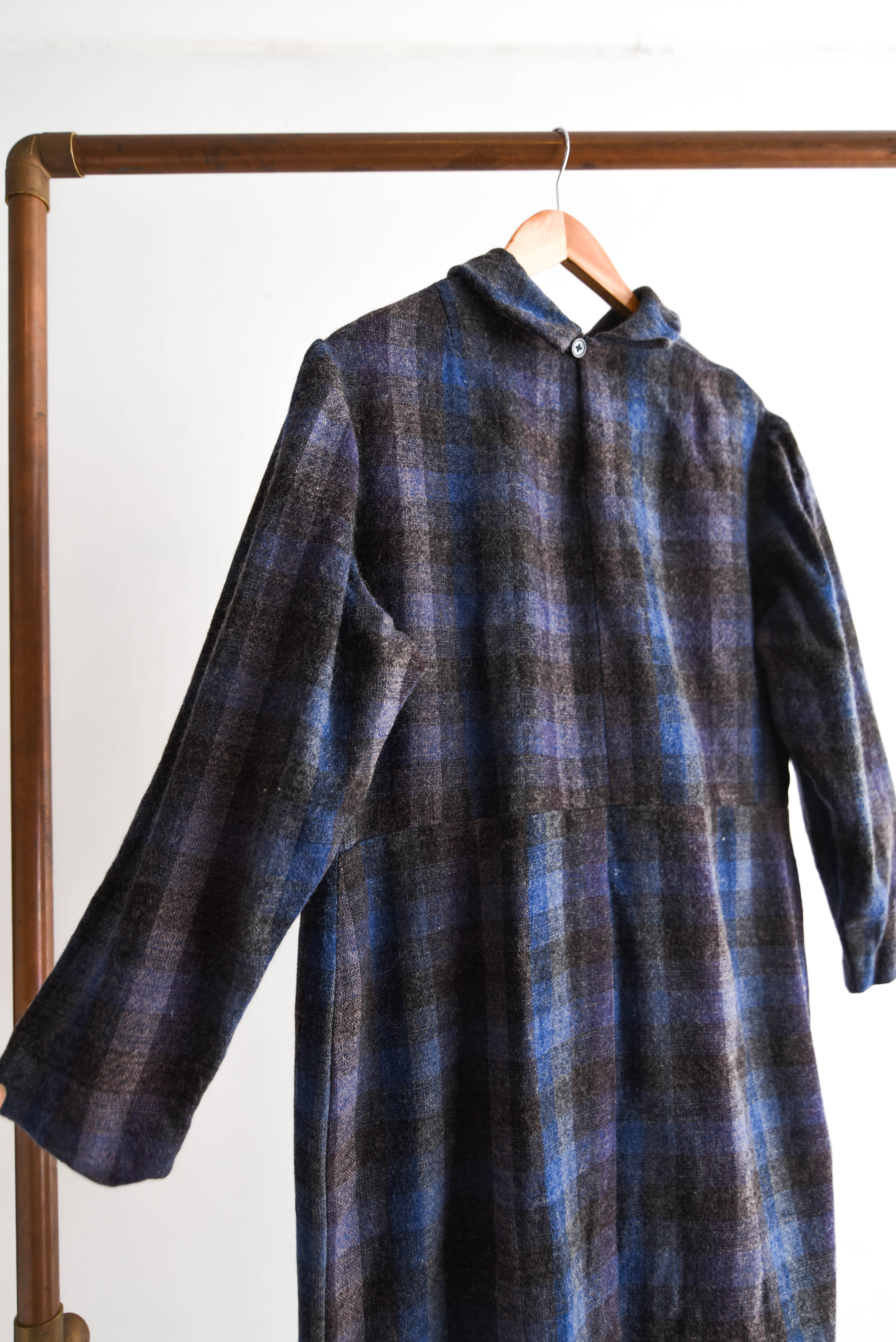 Vestido invernal azul y gris lanilla