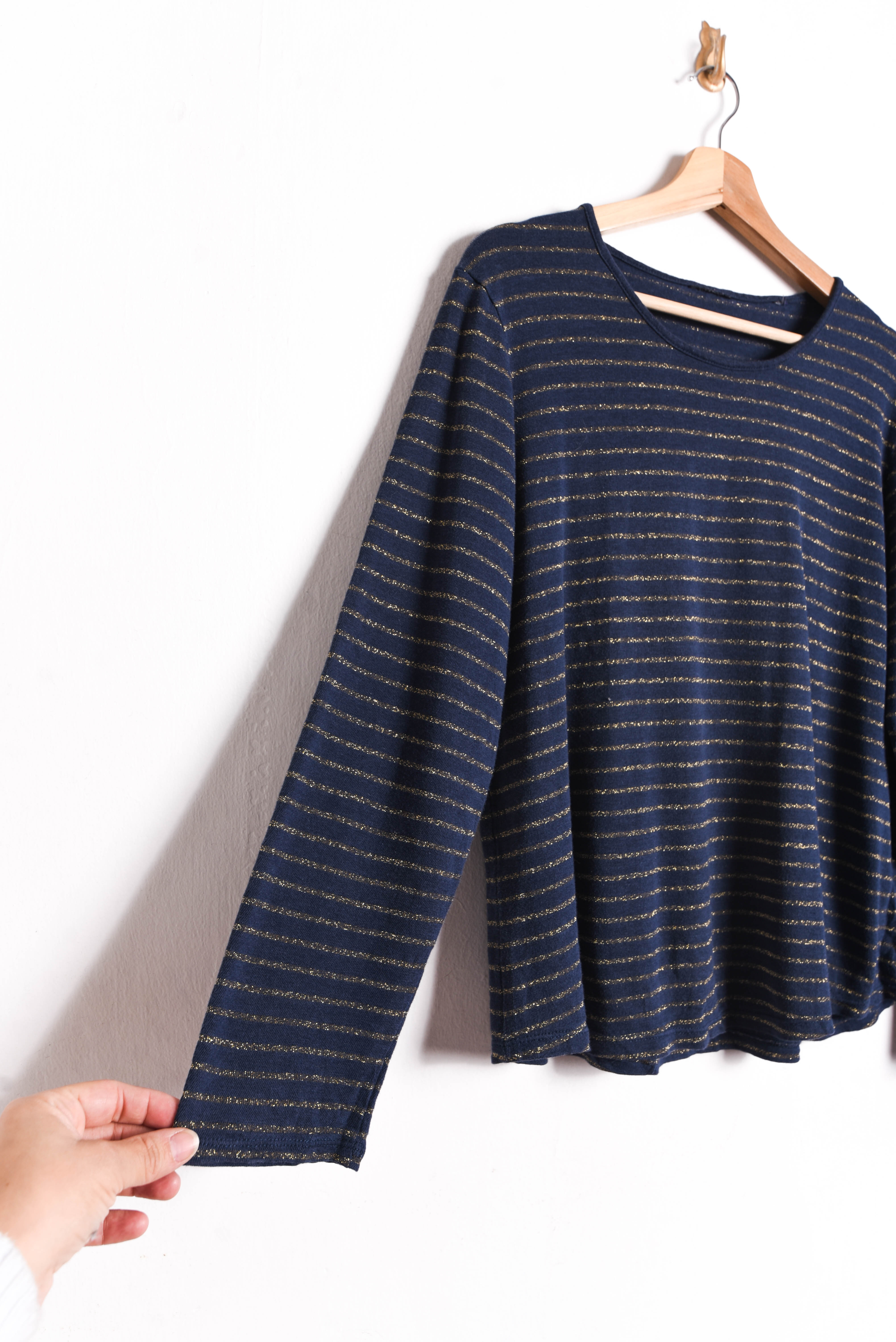 Top rayado azul brillos