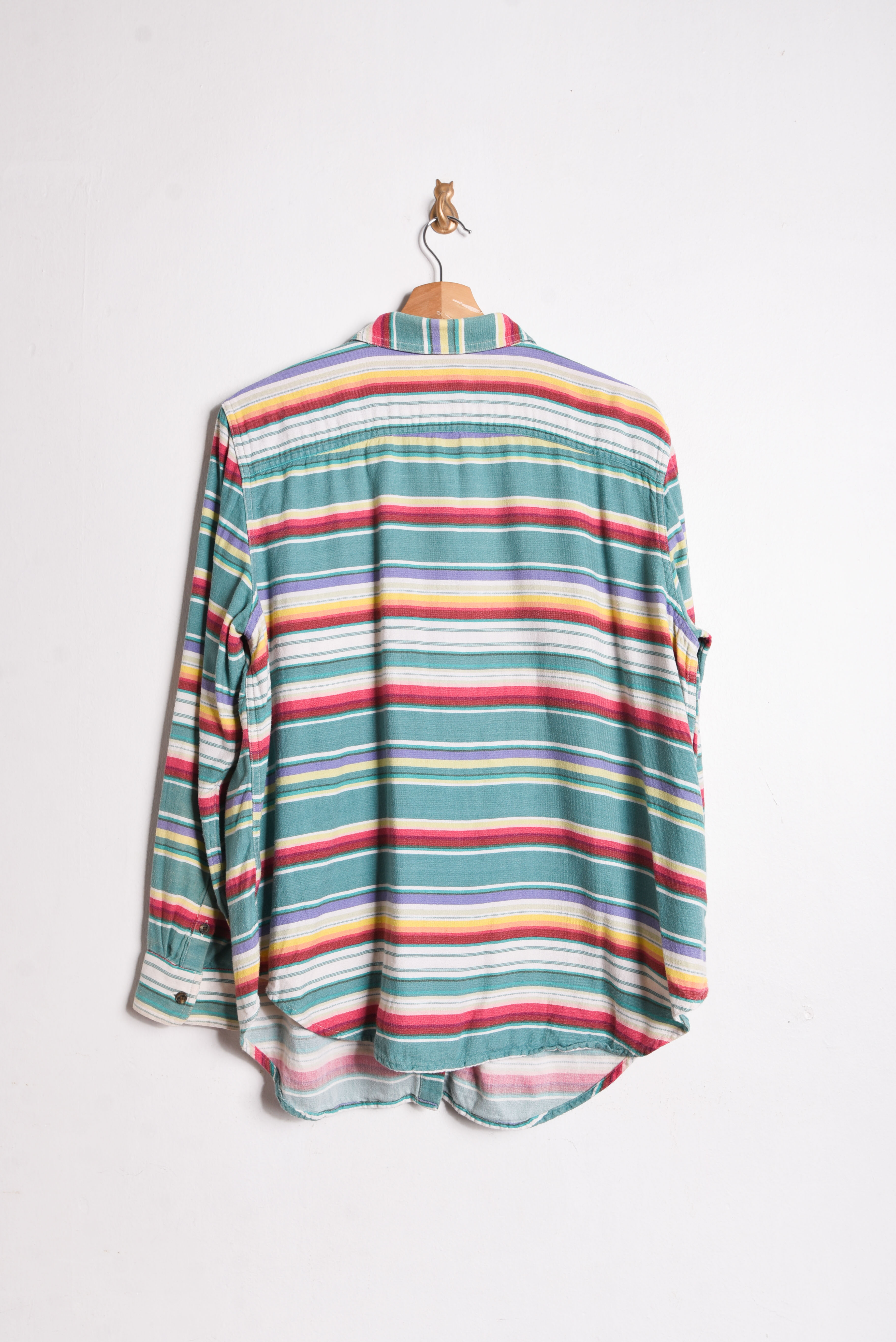 Camisa turquesa franjas