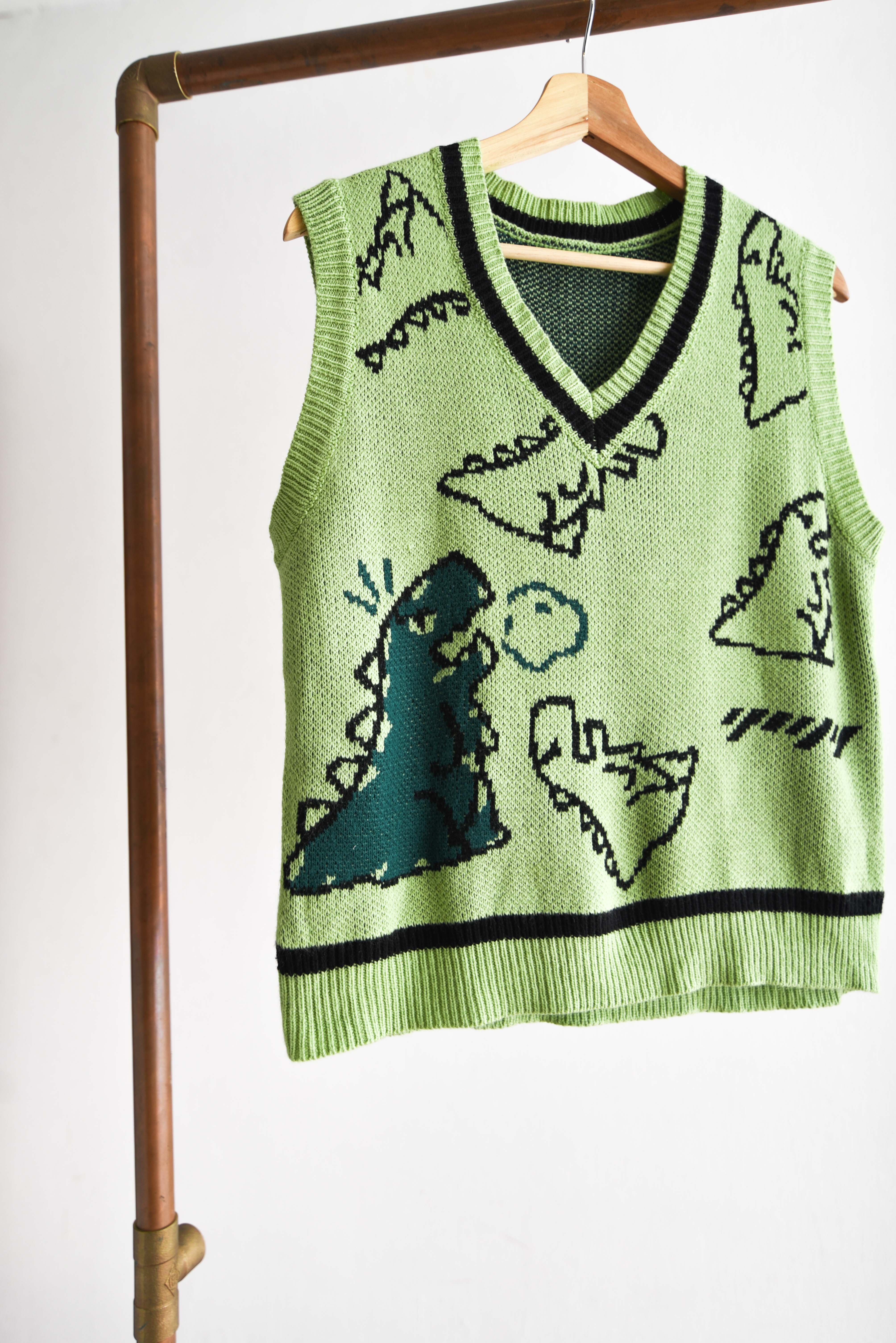 Sweater vest verde dinosaurios