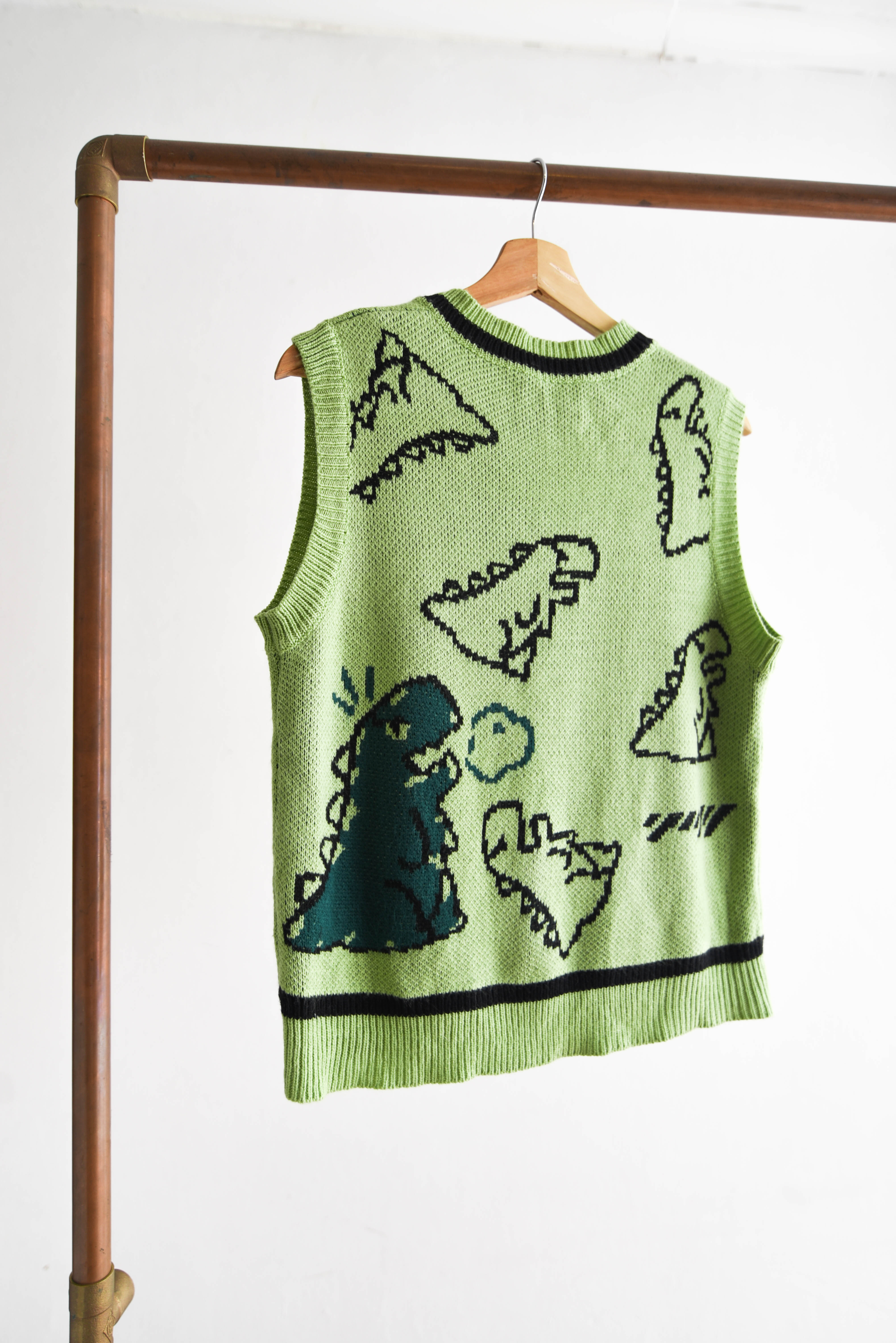 Sweater vest verde dinosaurios