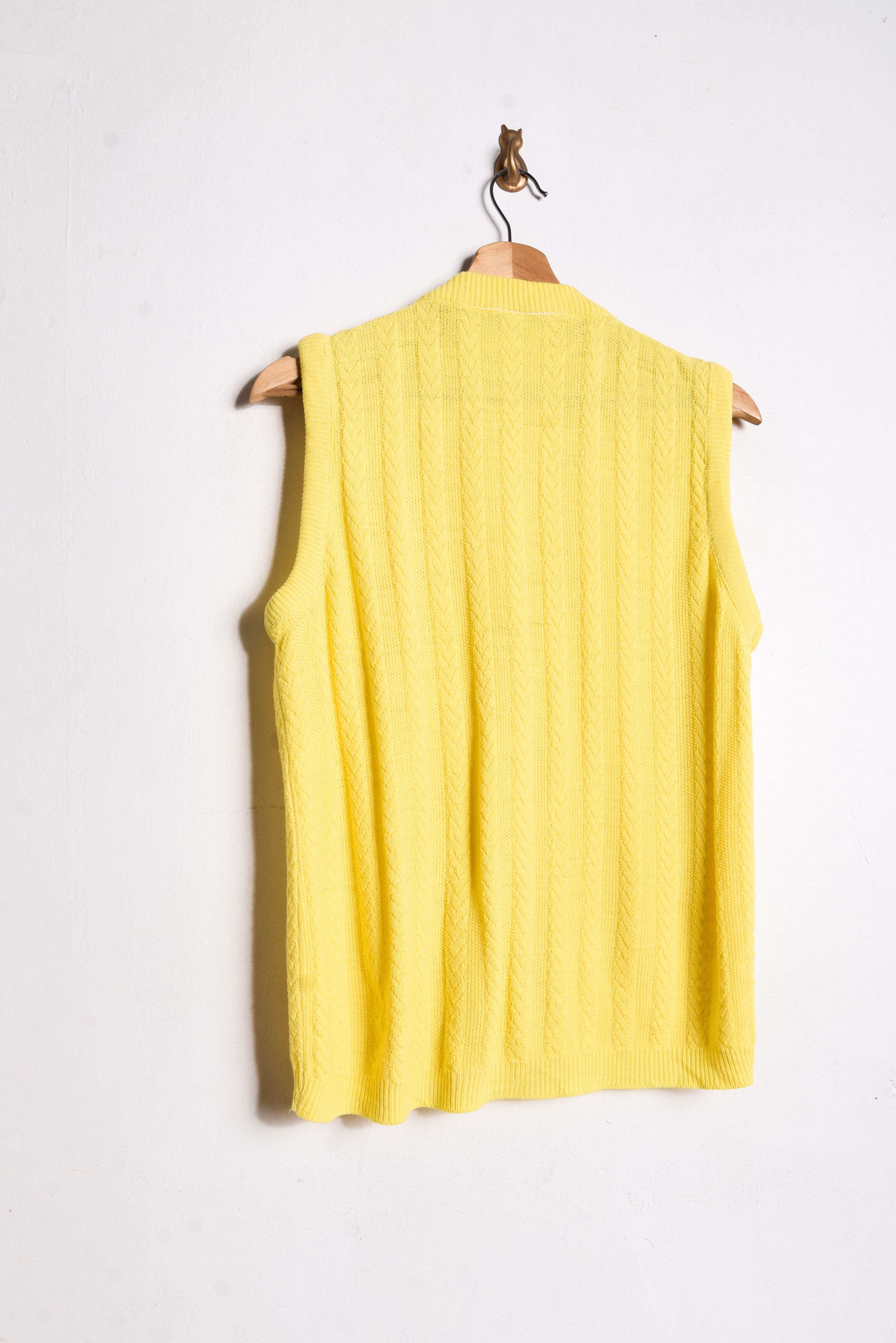 Sweater vest amarillo 70s