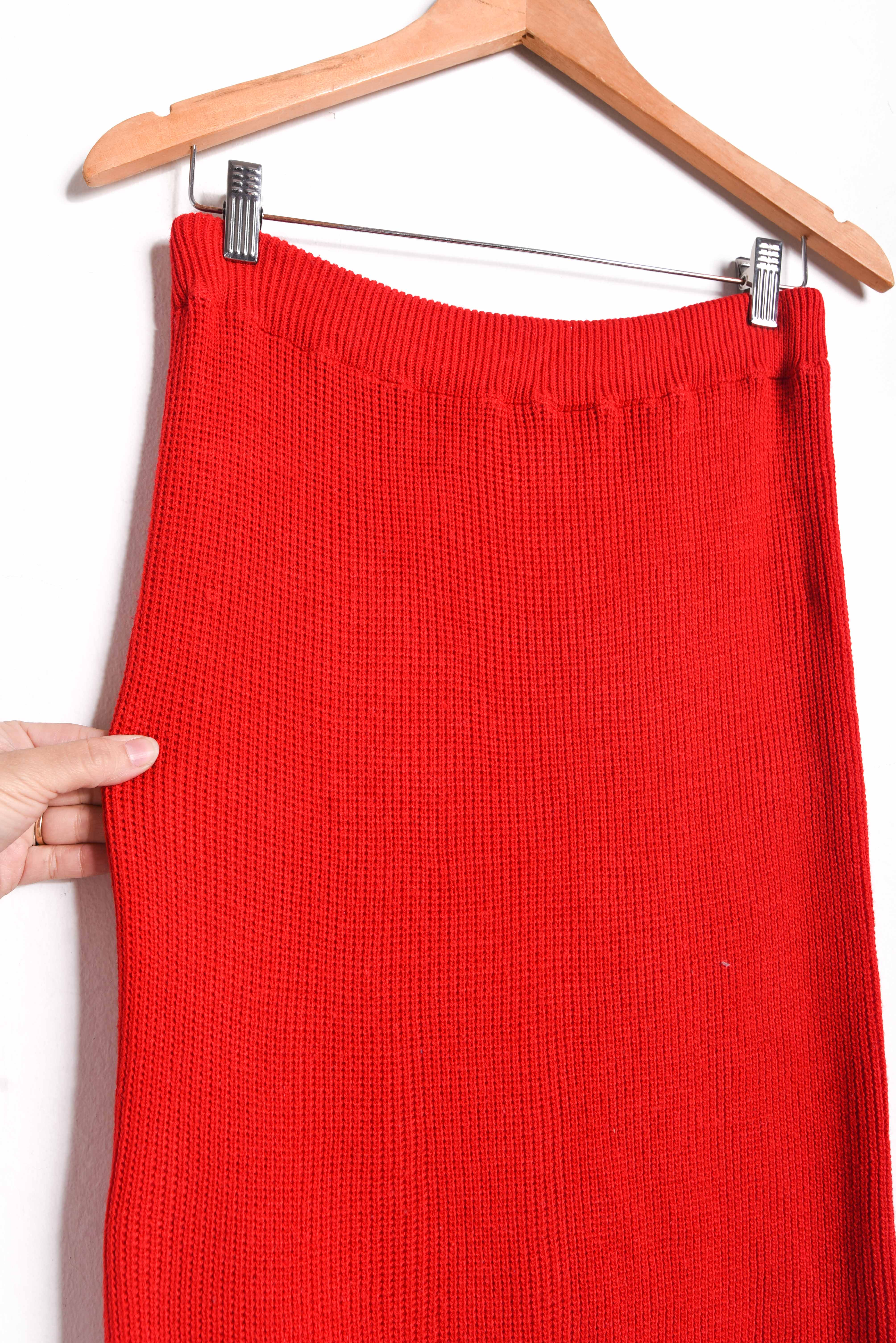 Falda vintage roja tejida