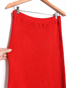 Falda vintage roja tejida