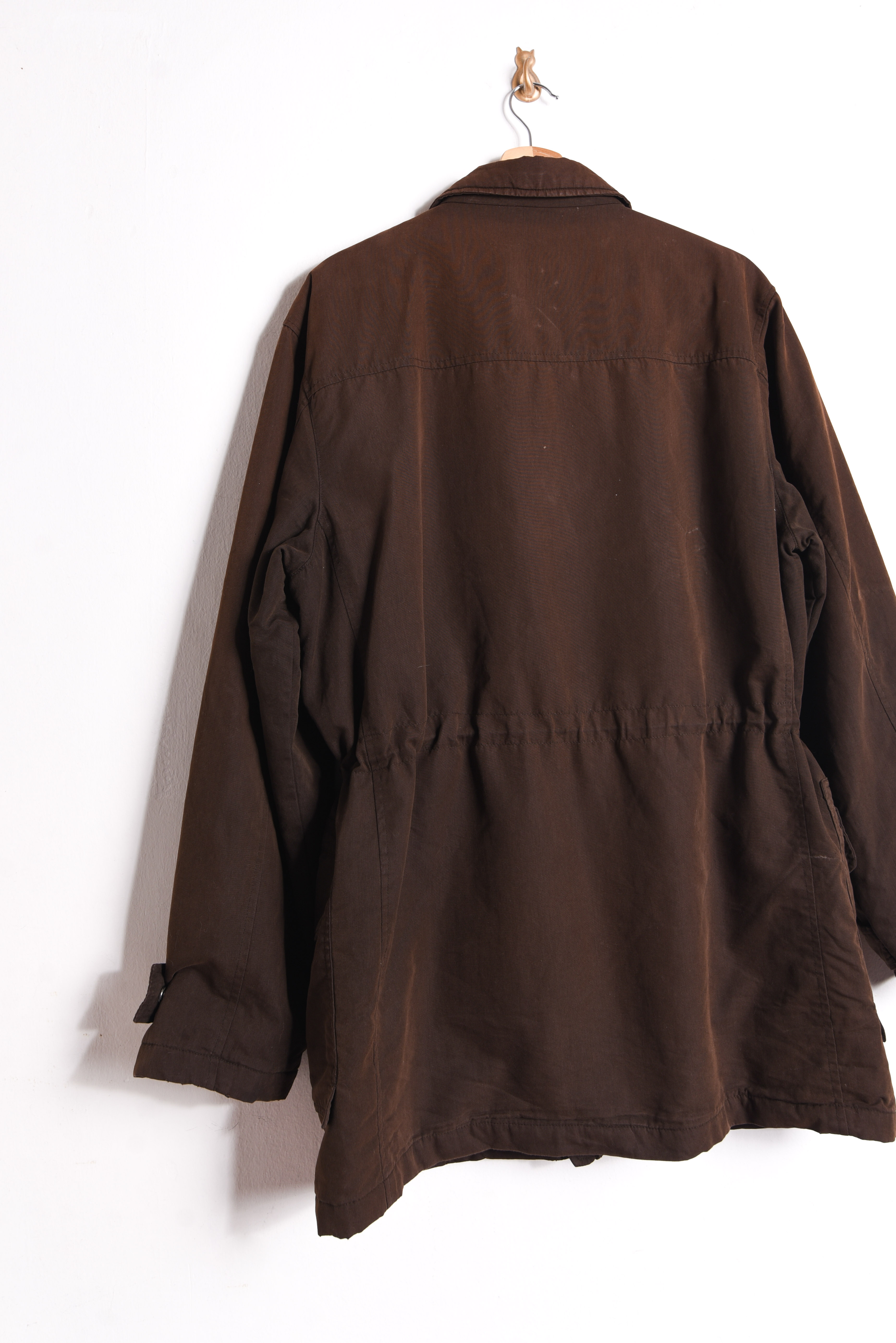 Chaqueta café Cacharel acinturada