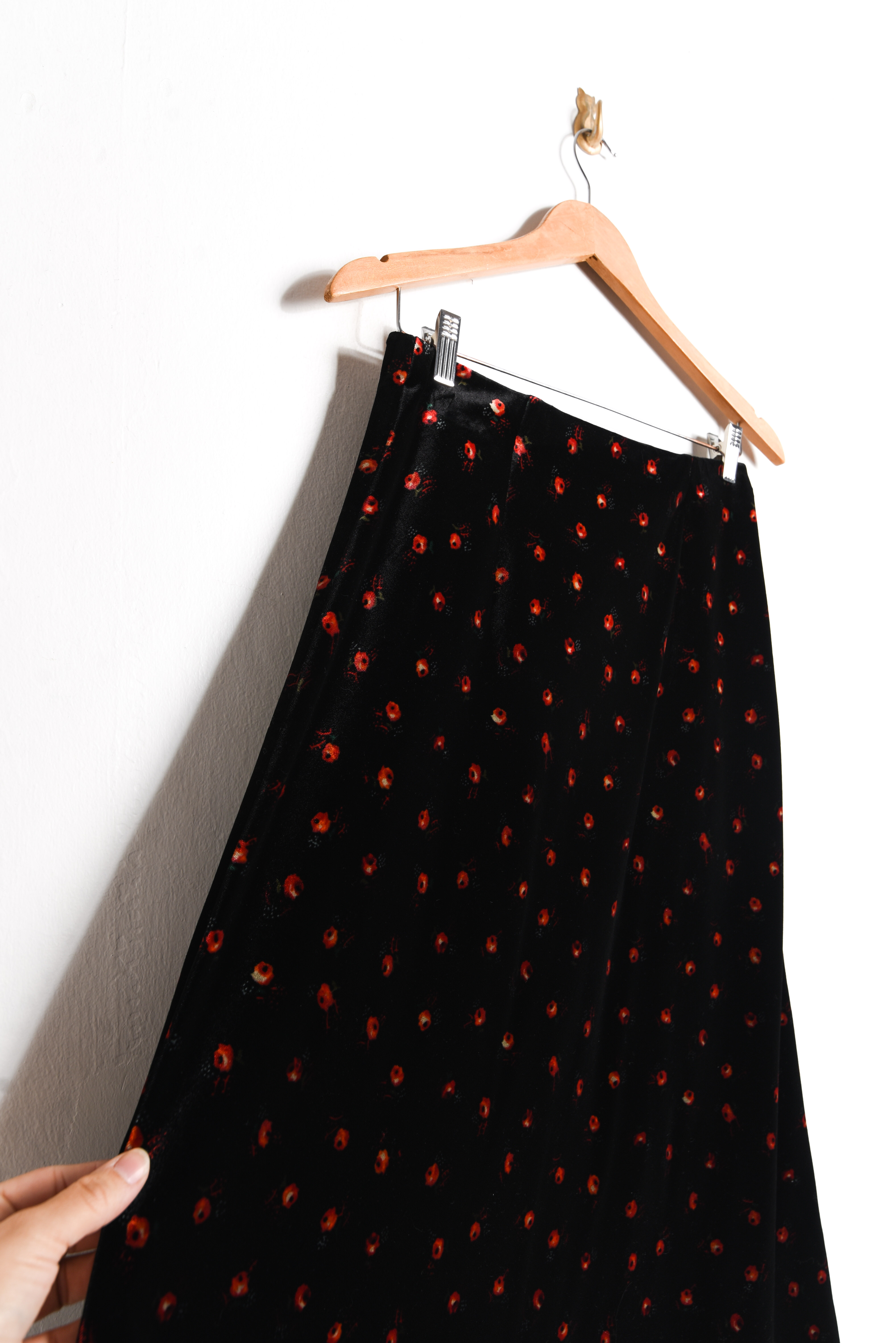 Falda velvet black floral