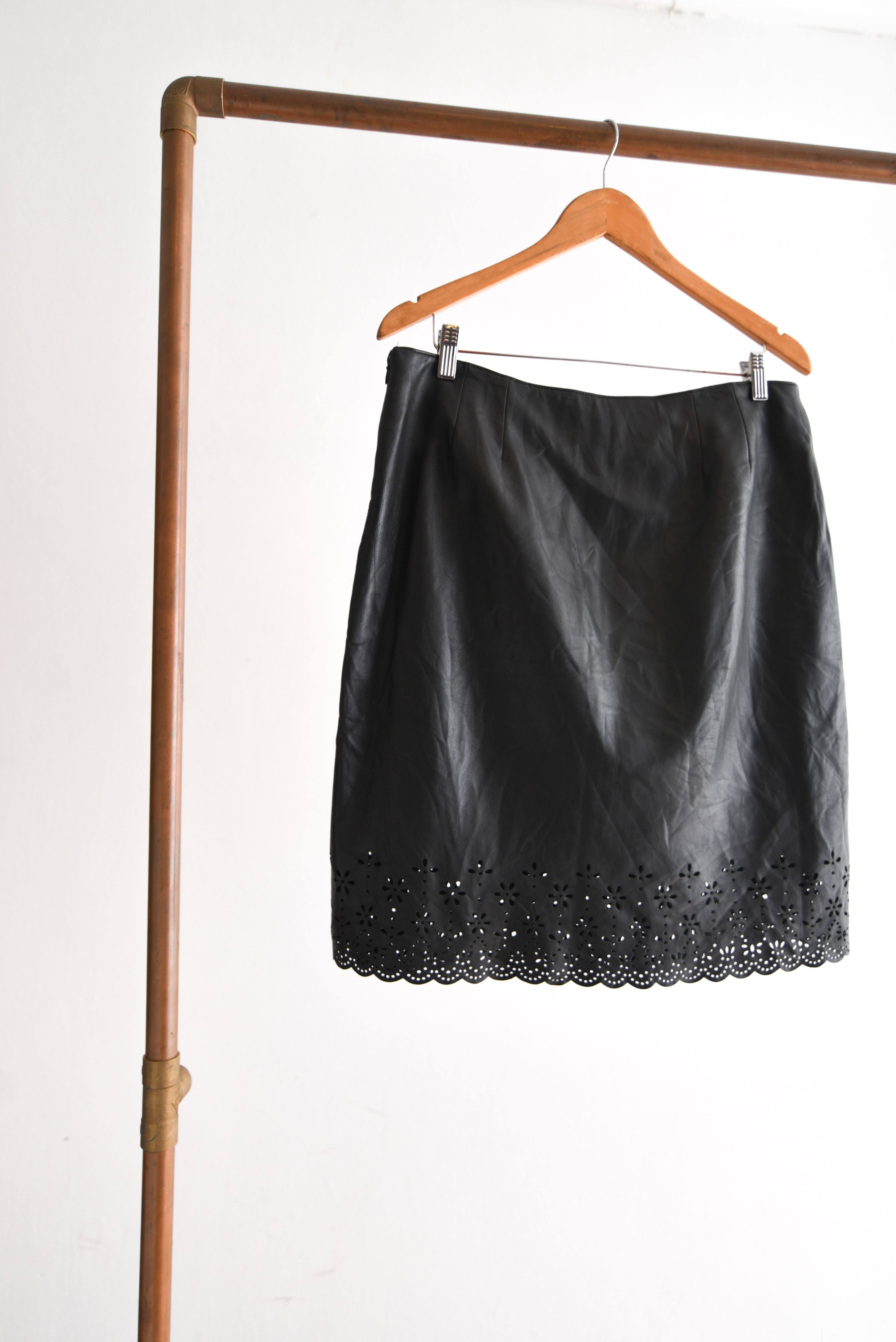 Falda vintage cuero 90s