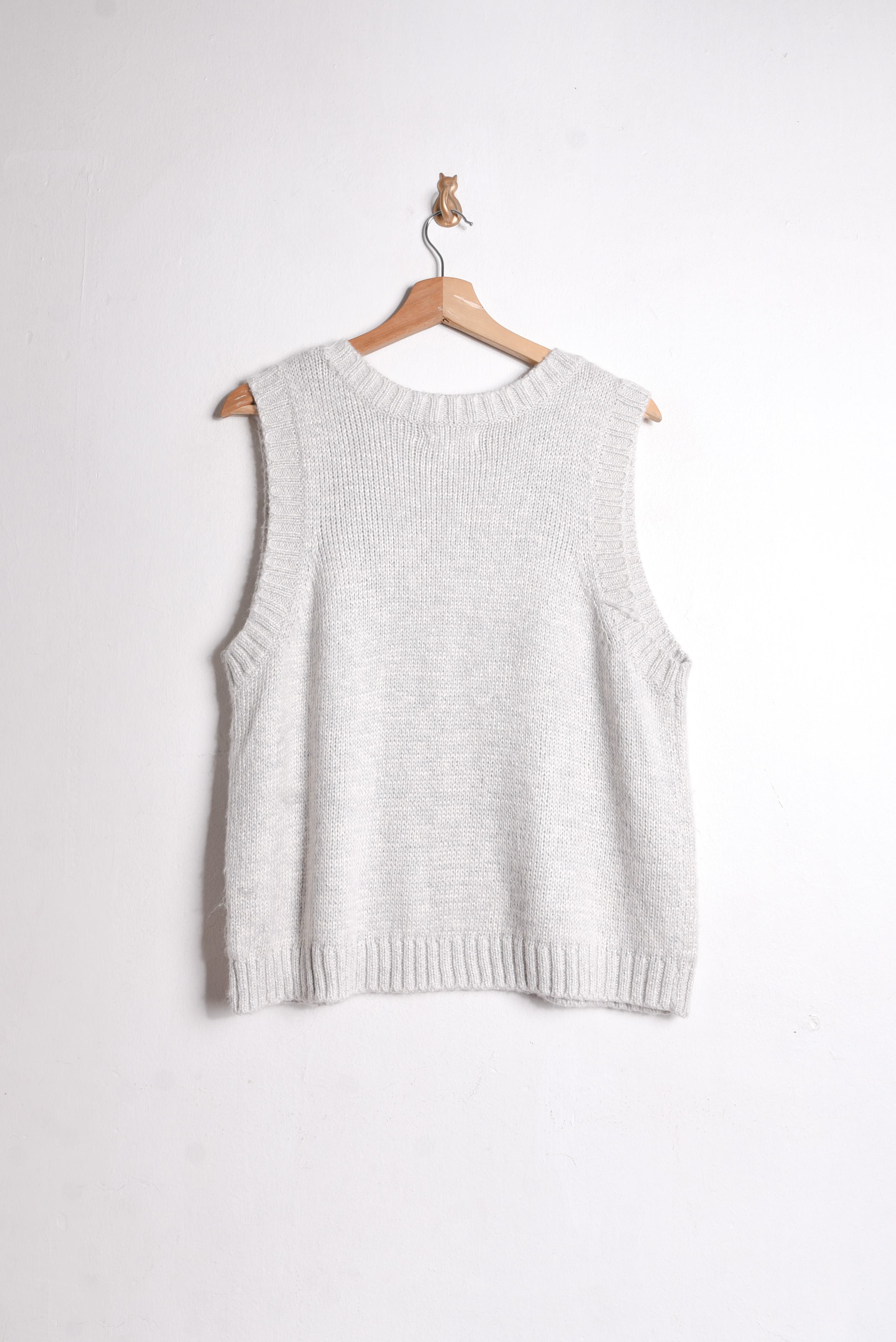 Sweater vest gris perla brillos