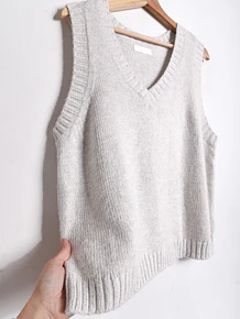 Sweater vest gris perla brillos