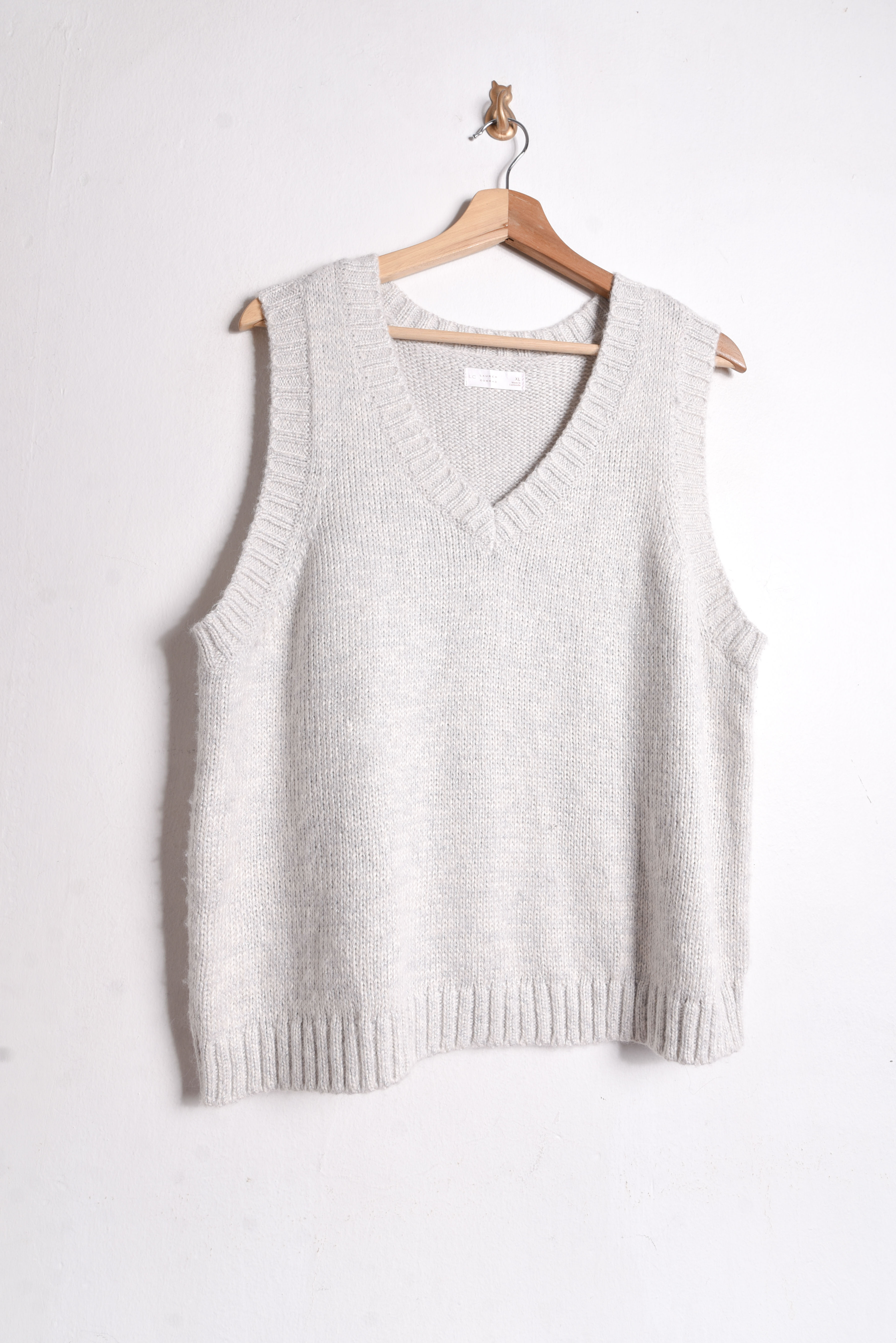 Sweater vest gris perla brillos