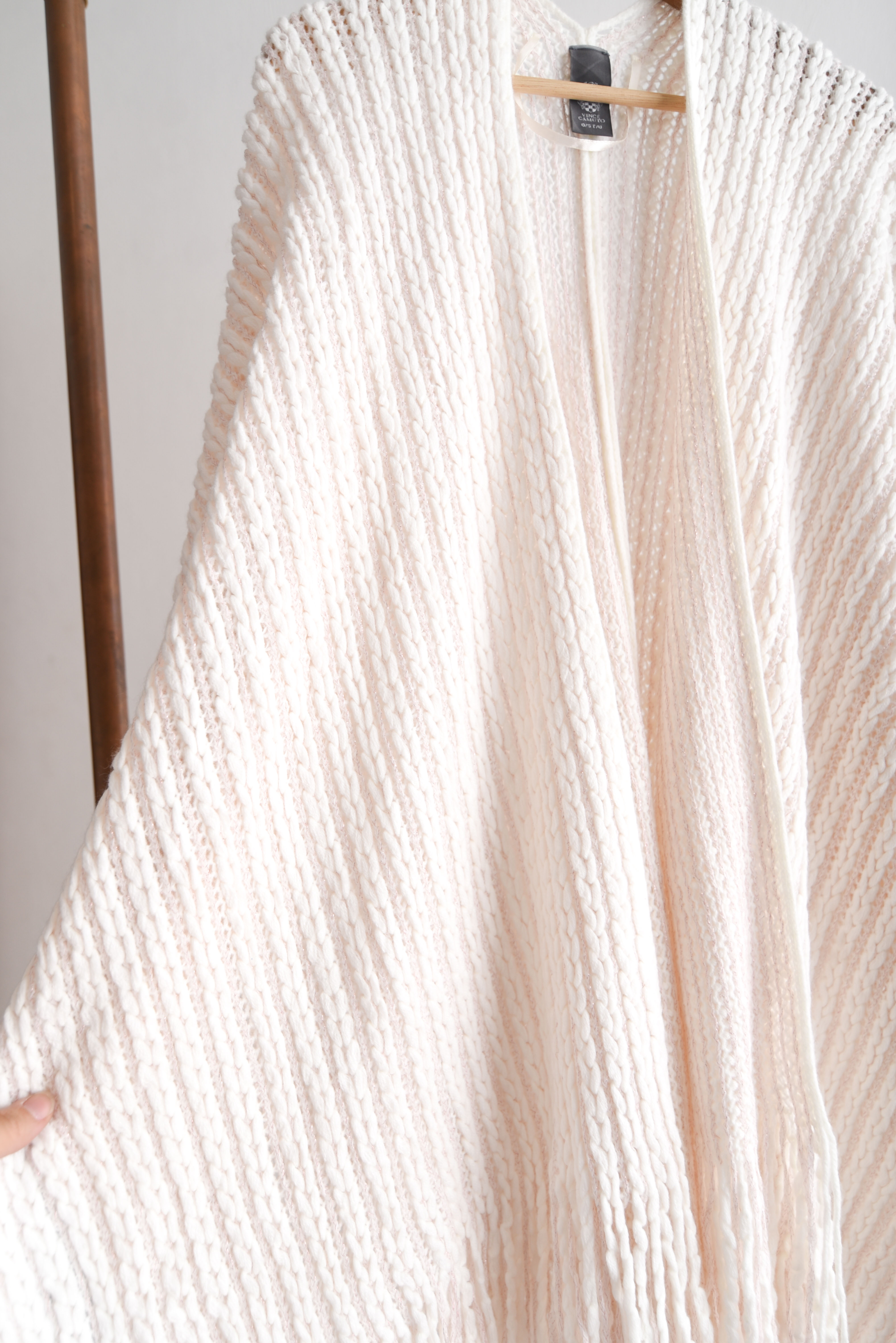 Tapado marfil Vince Camuto