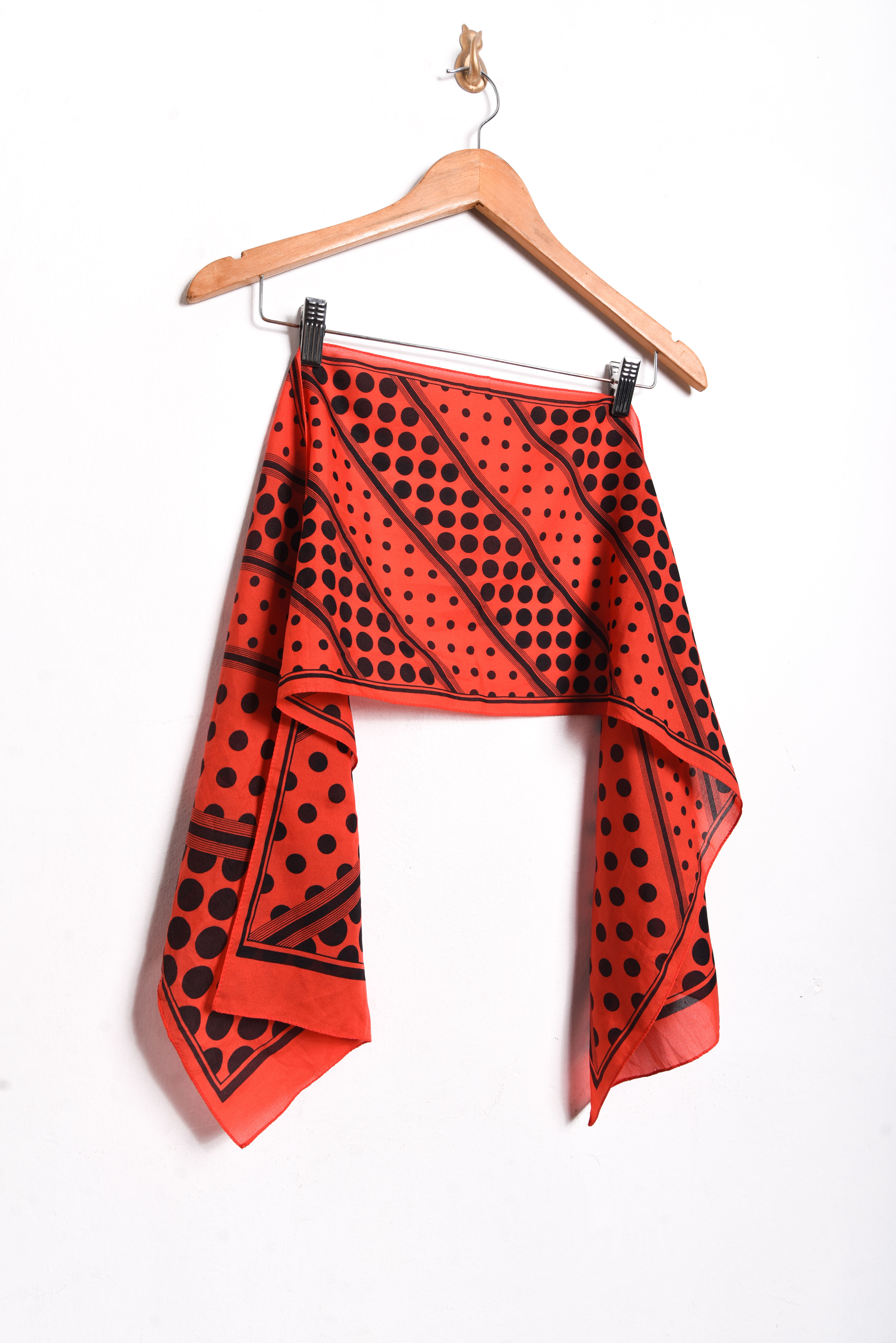 Pañuelo rojo vintage dots