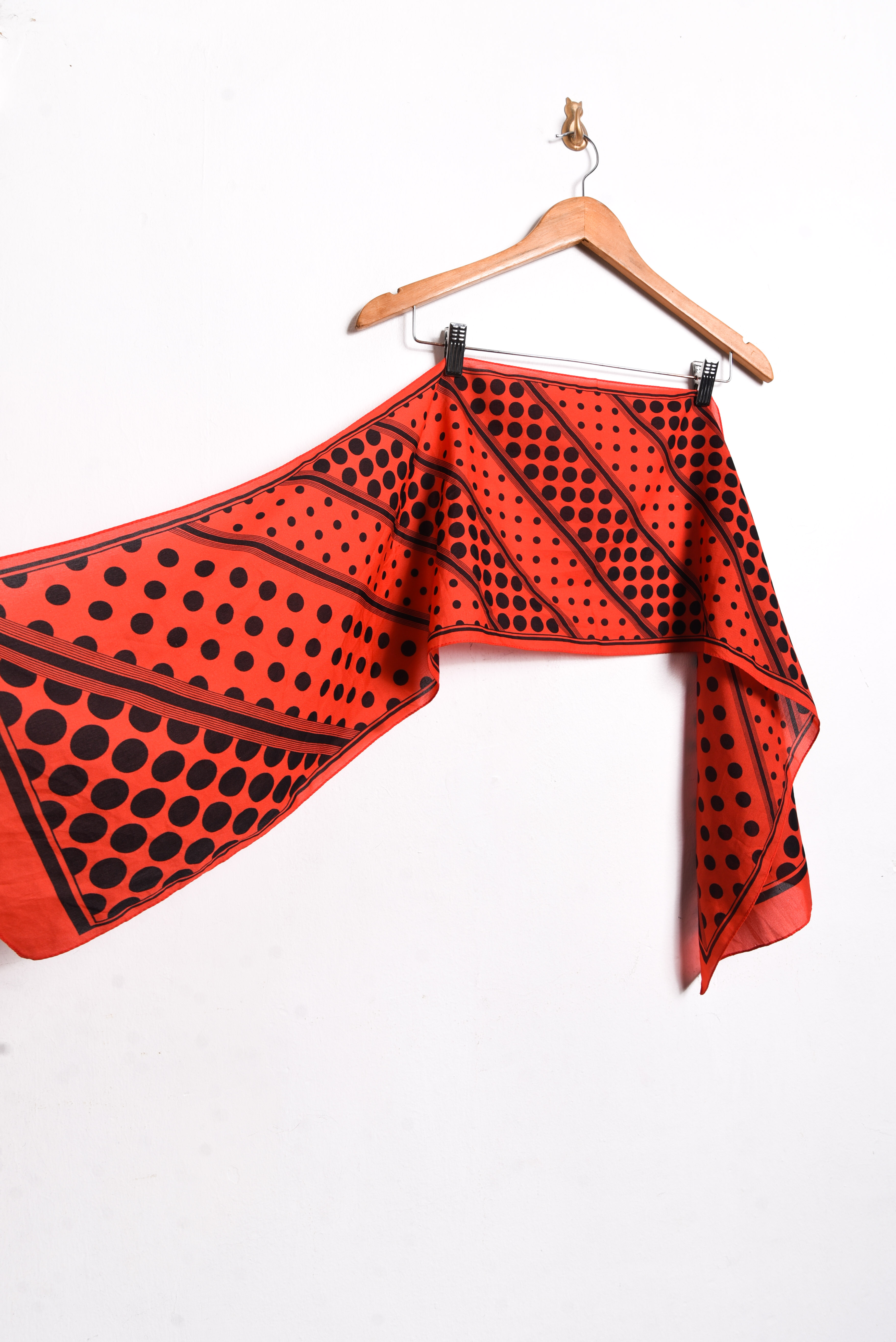Pañuelo rojo vintage dots
