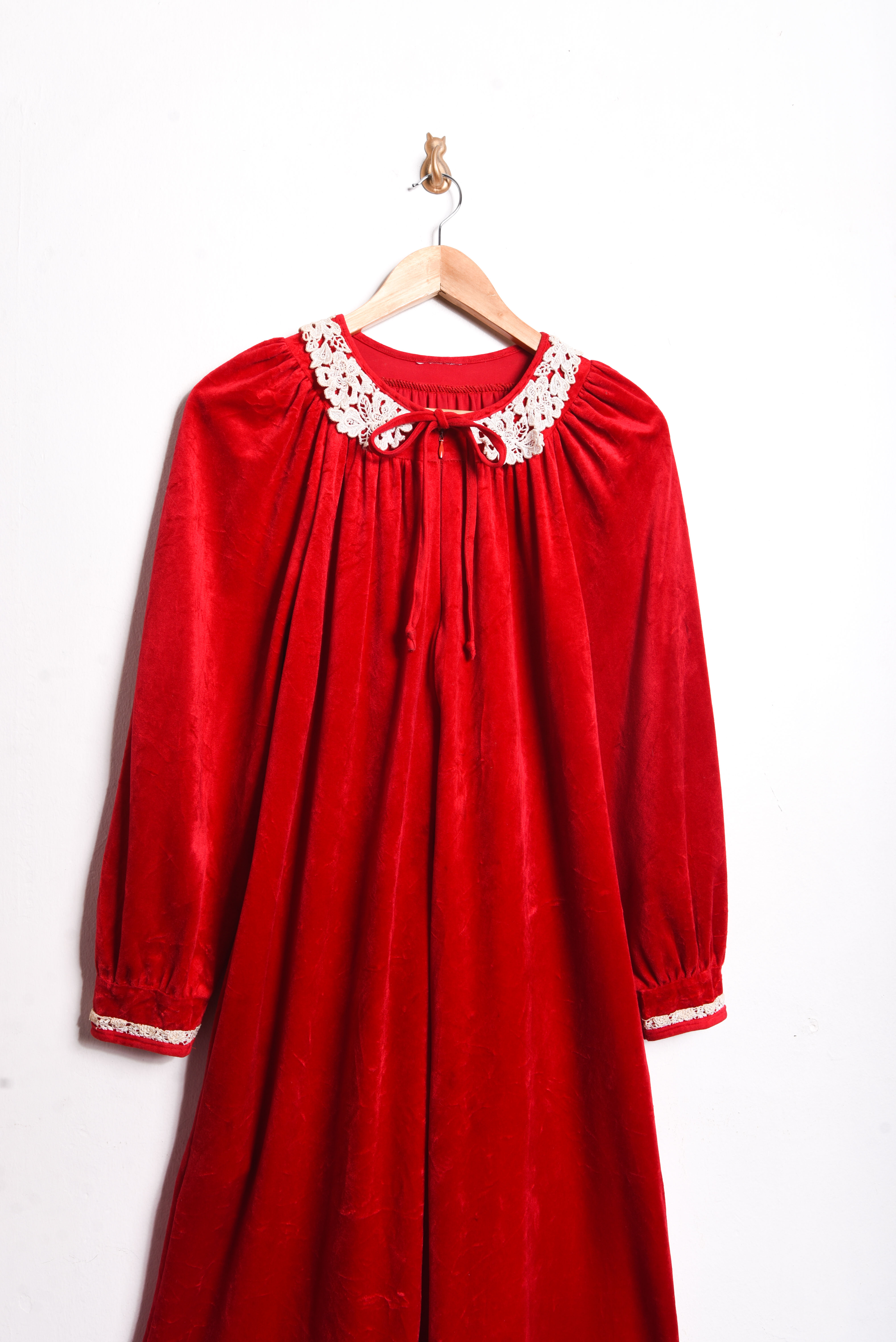 Vestido red velvet cuellito vintage