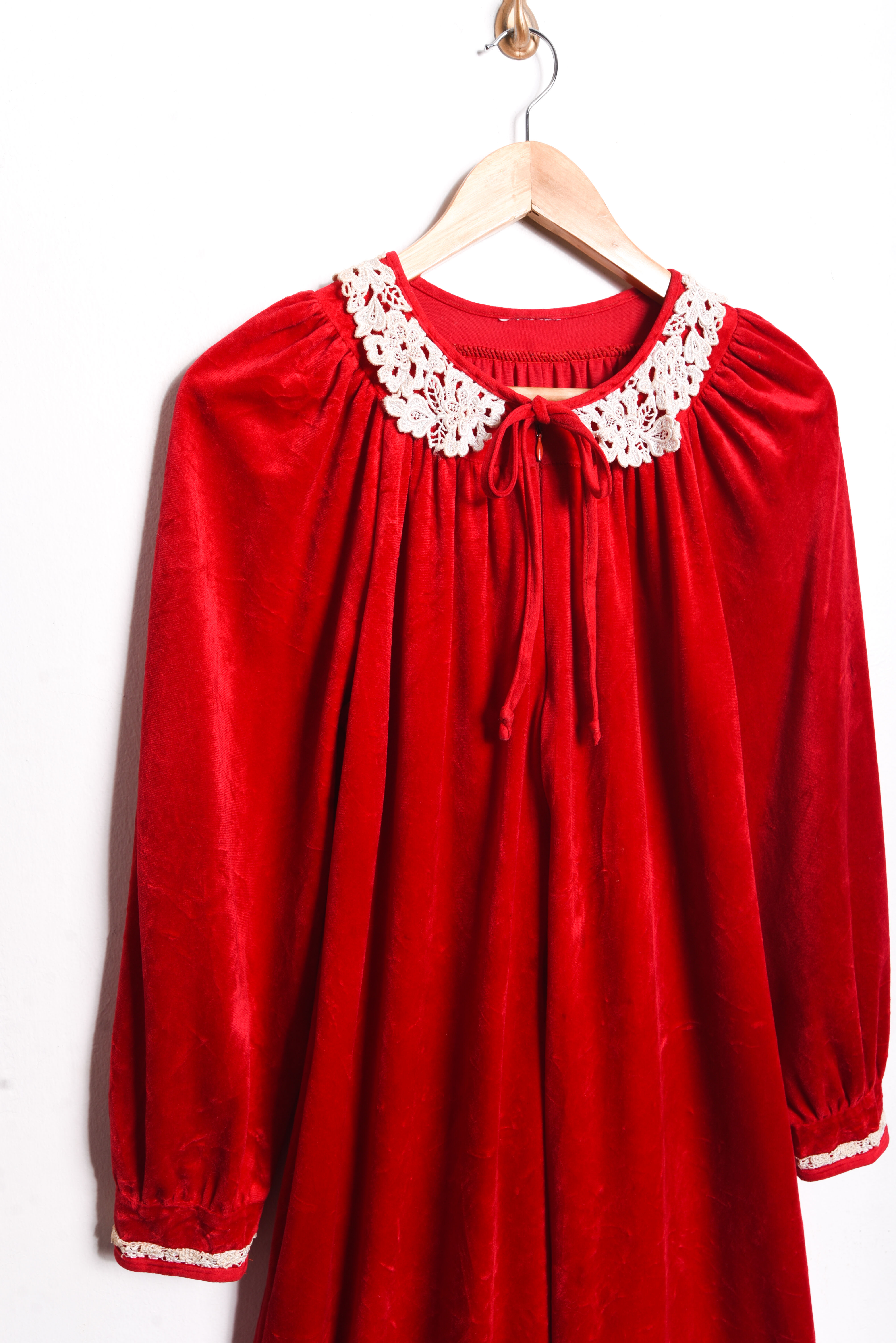 Vestido red velvet cuellito vintage