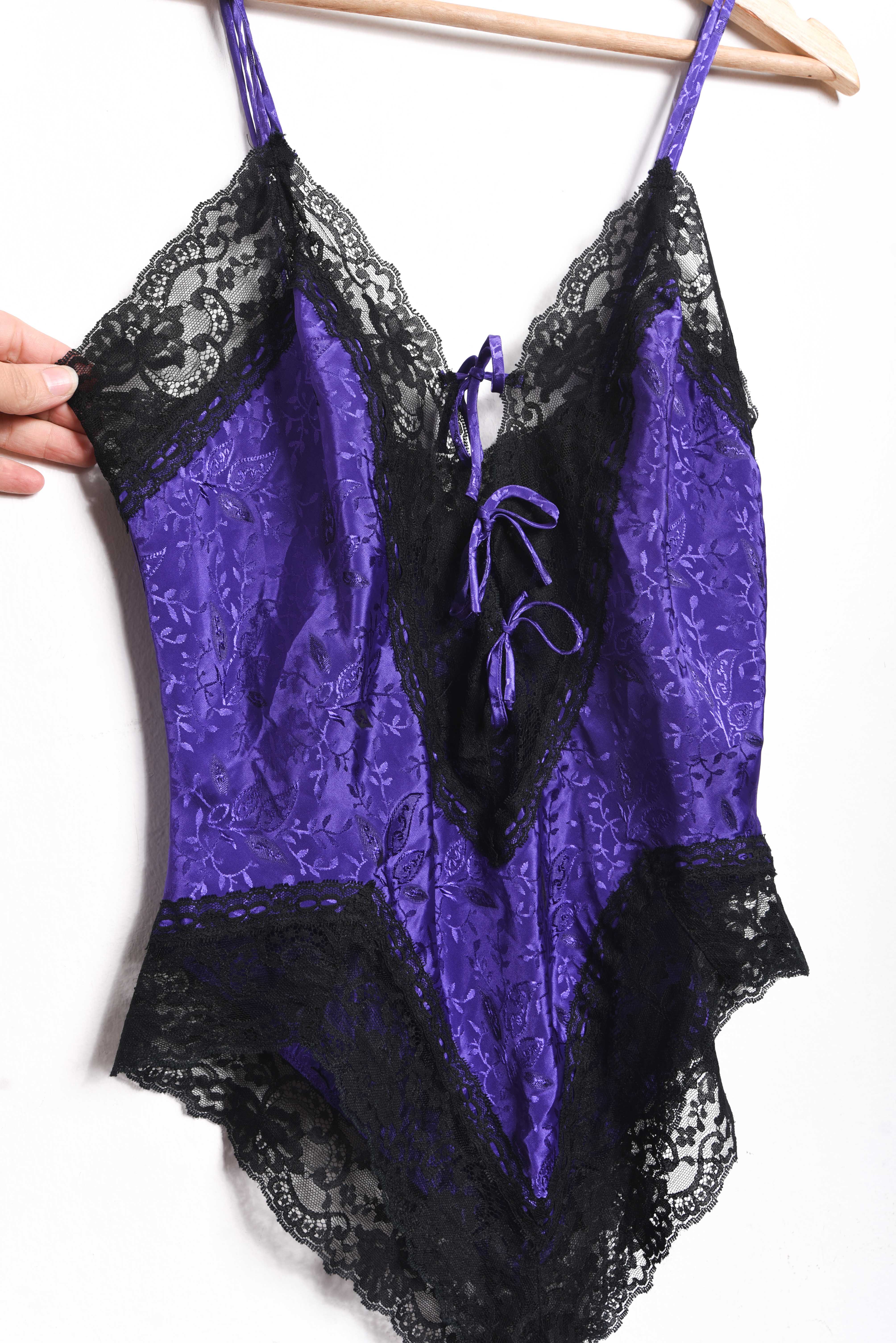 Body lencero 80s purple lazitos