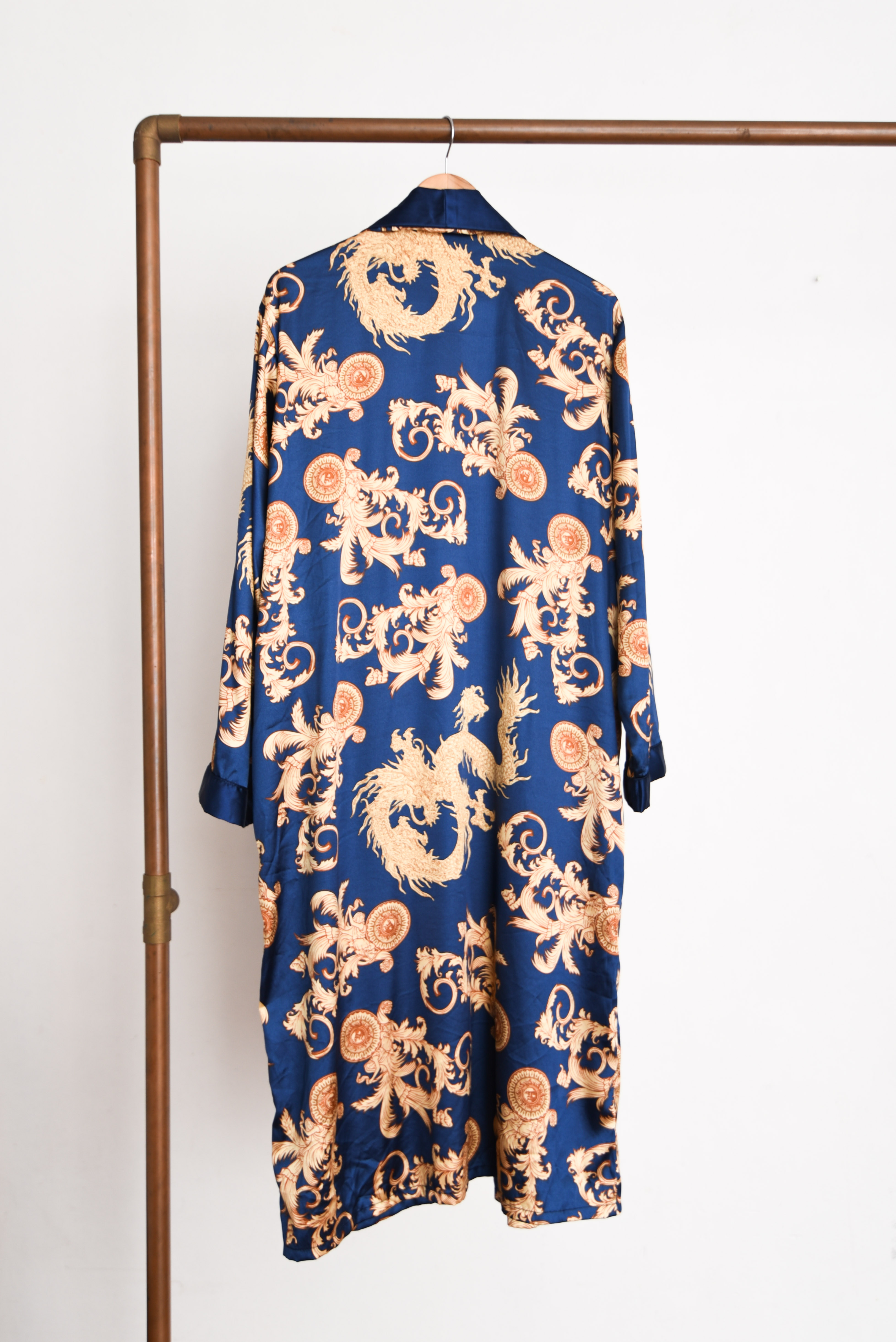 Kimono lencero dragones