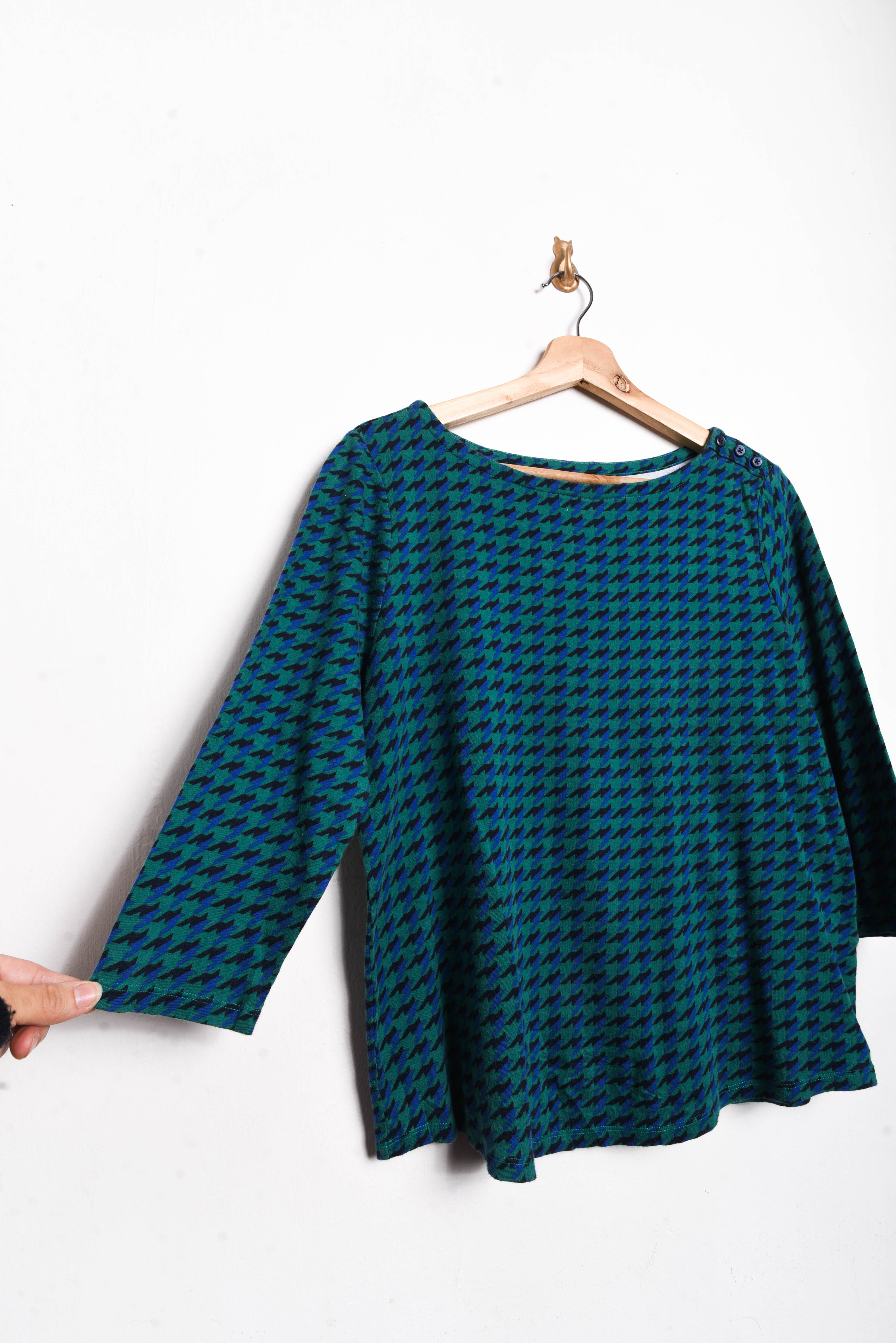 Polera azul pata de gallo green