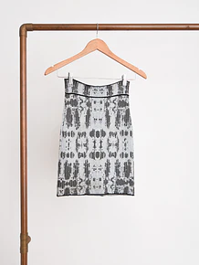 Falda bodycon gris perla
